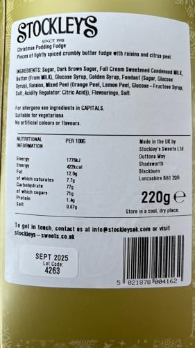 Stockley's Christmas Pudding Fudge Treat Carton - 220g Fruity Festive Fudge with Citrus Peel & Raisins 6