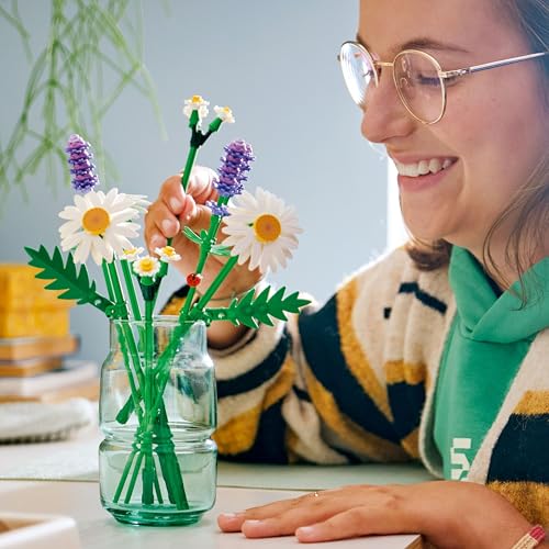 LEGO Botanicals Daisies Artificial Flower Bouquet Building Set for Ages 9+ 8