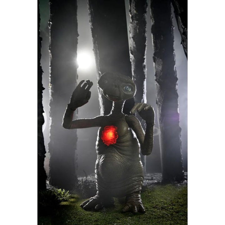 NECA E.T. The Extra-Terrestrial 40th Anniversary - E.T. Ultimate 7" Action Figure with LED (55079)