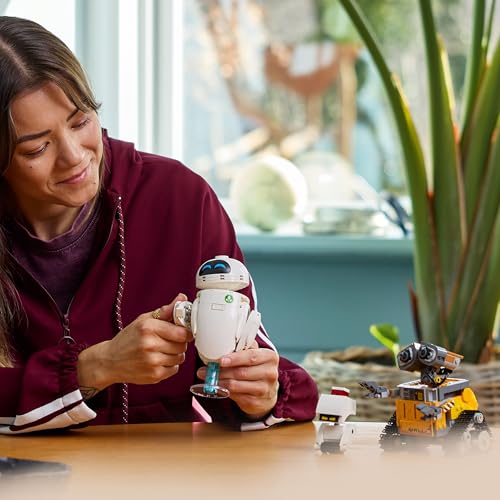 LEGO Disney Pixar WALL-E and EVE Building Set - 811-Piece Display Model for Adults