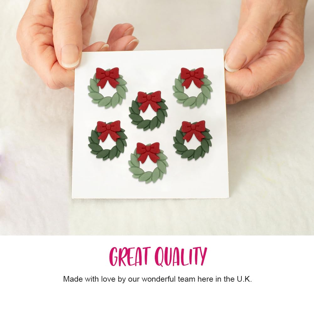 Anniversary House - Christmas Wreath Edible Fondant Cupcake Toppers 3