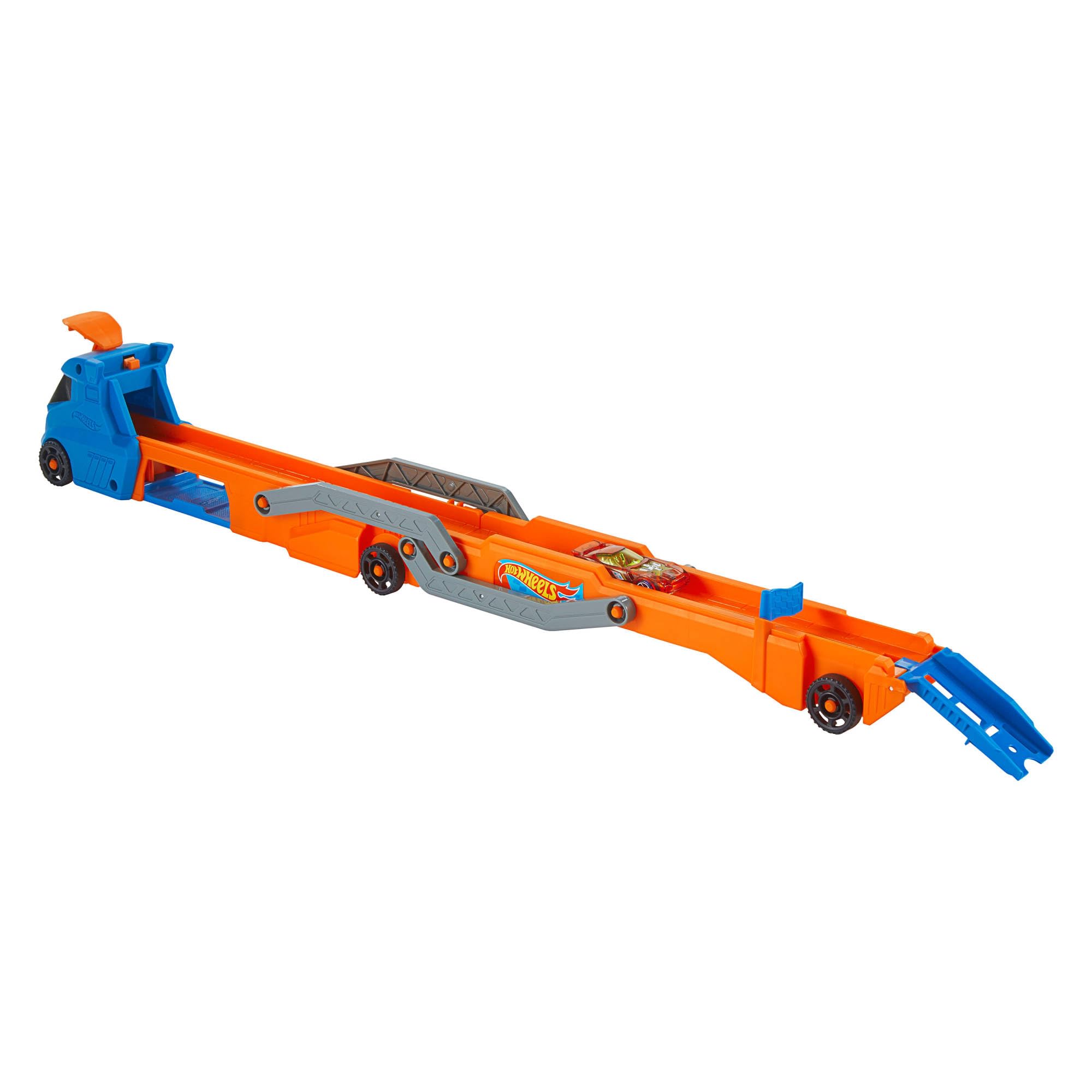 Hot Wheels Speed Track Transporter Playset - Orange City Speed Vehicle with 1:64 Scale Car & 2.5-Foot Track for Kids