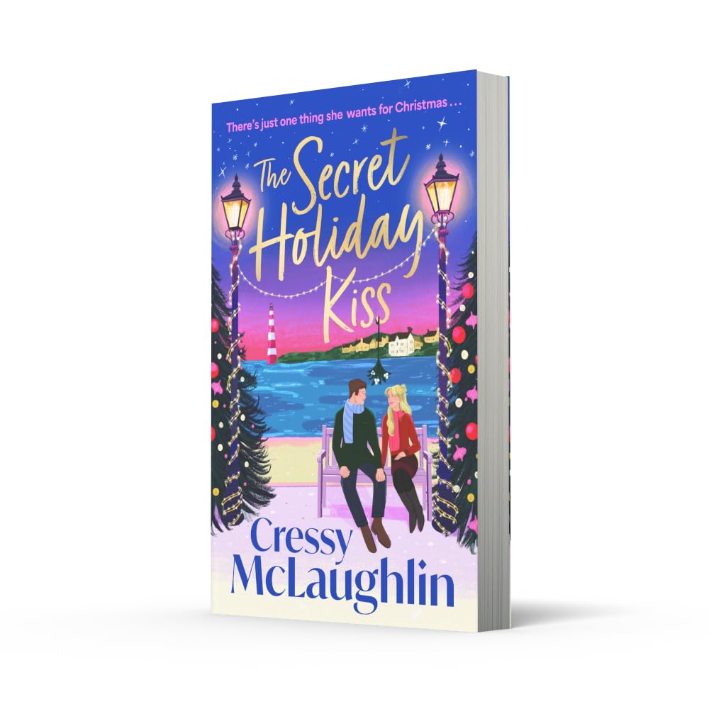&H The Secret Holiday Kiss - Festive Holiday Romance Paperback, Book 3