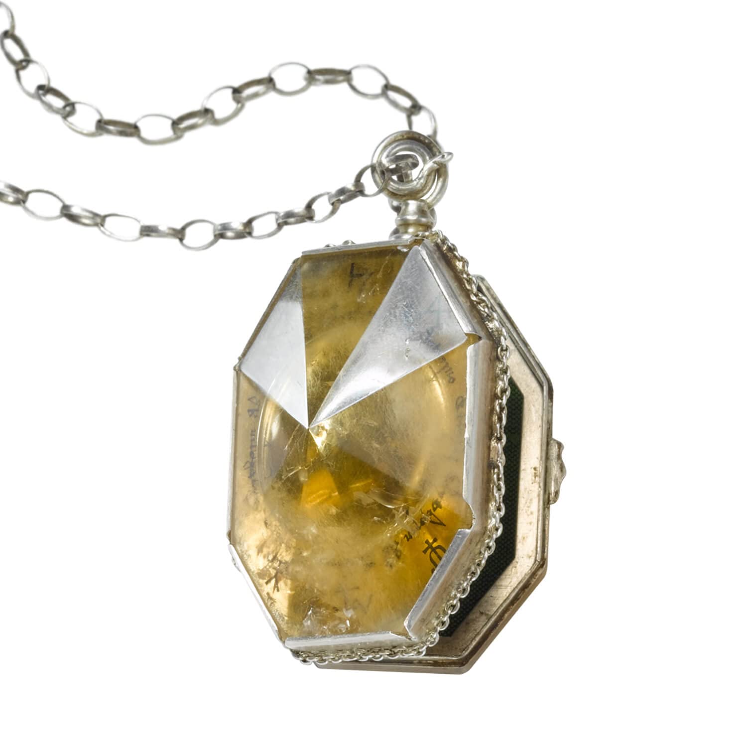 The Noble Collection Harry Potter The Locket from the Cave - Die-Cast Metal Locket with Chain & Wooden Display Case 8