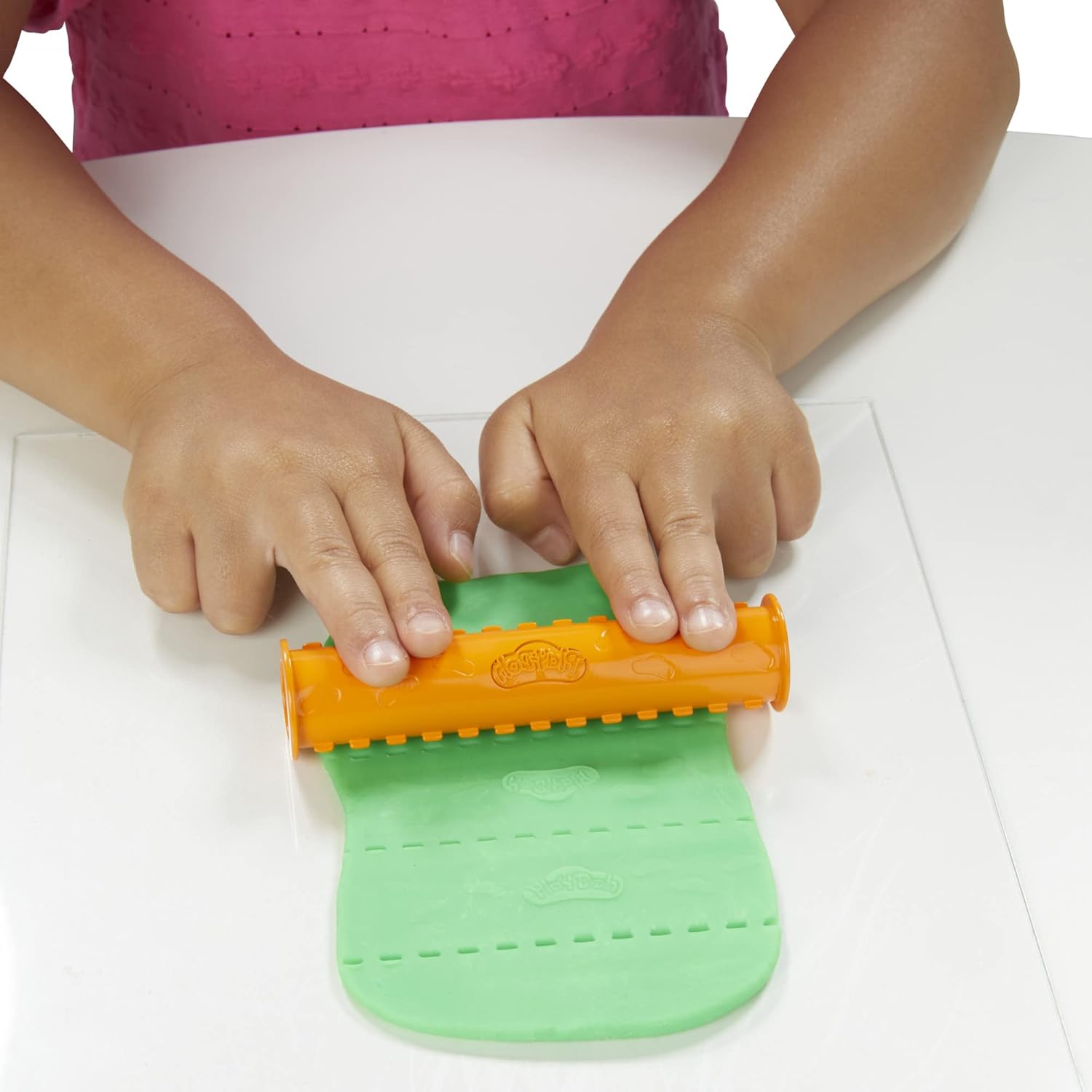 Play-Doh - Zoom Zoom Vacuum and Clean-up Toy with 5 Colours 4