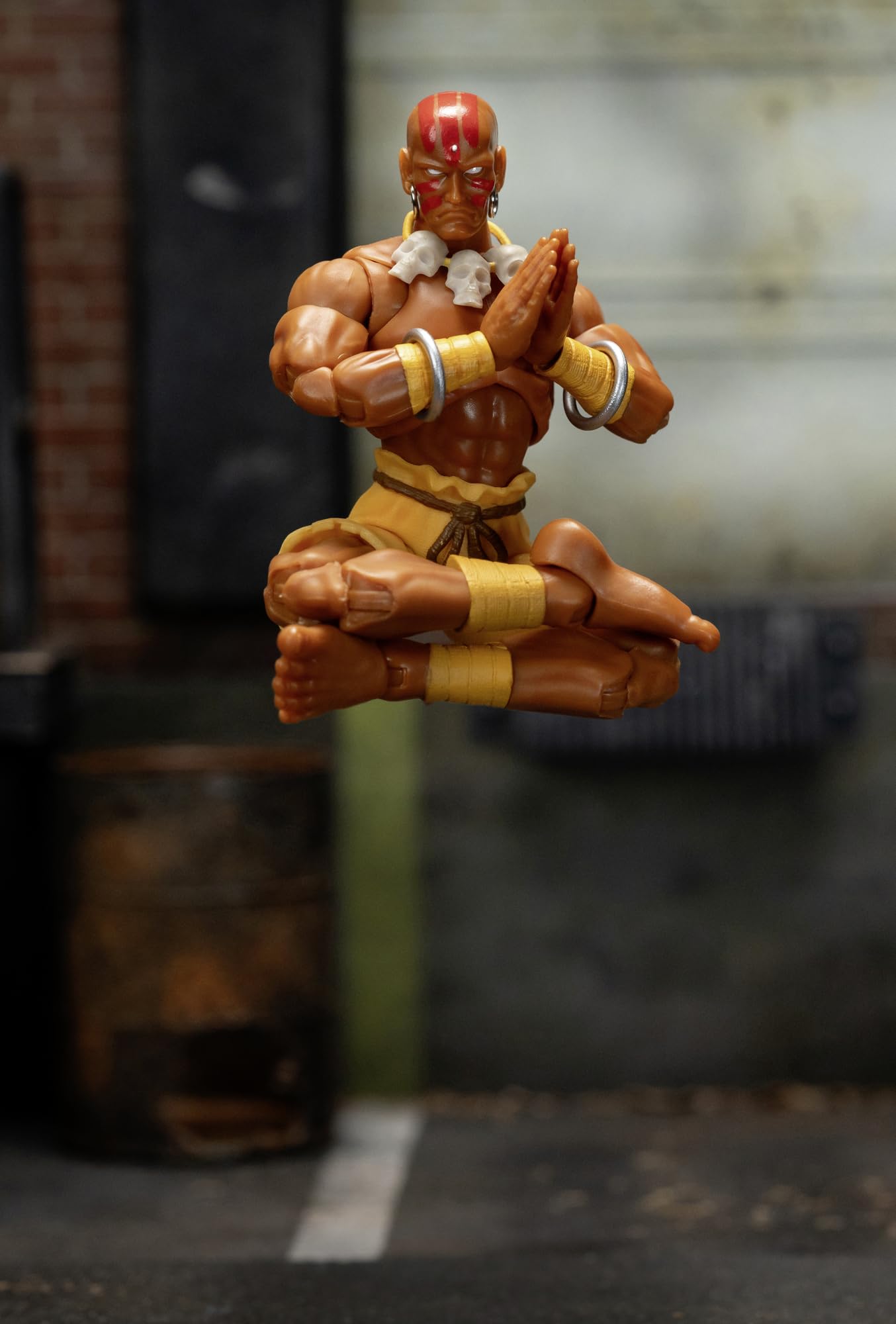 Jada Street Fighter Dhalsim Deluxe Collector Action Figure | 15 cm | 20+ Points of Articulation 5