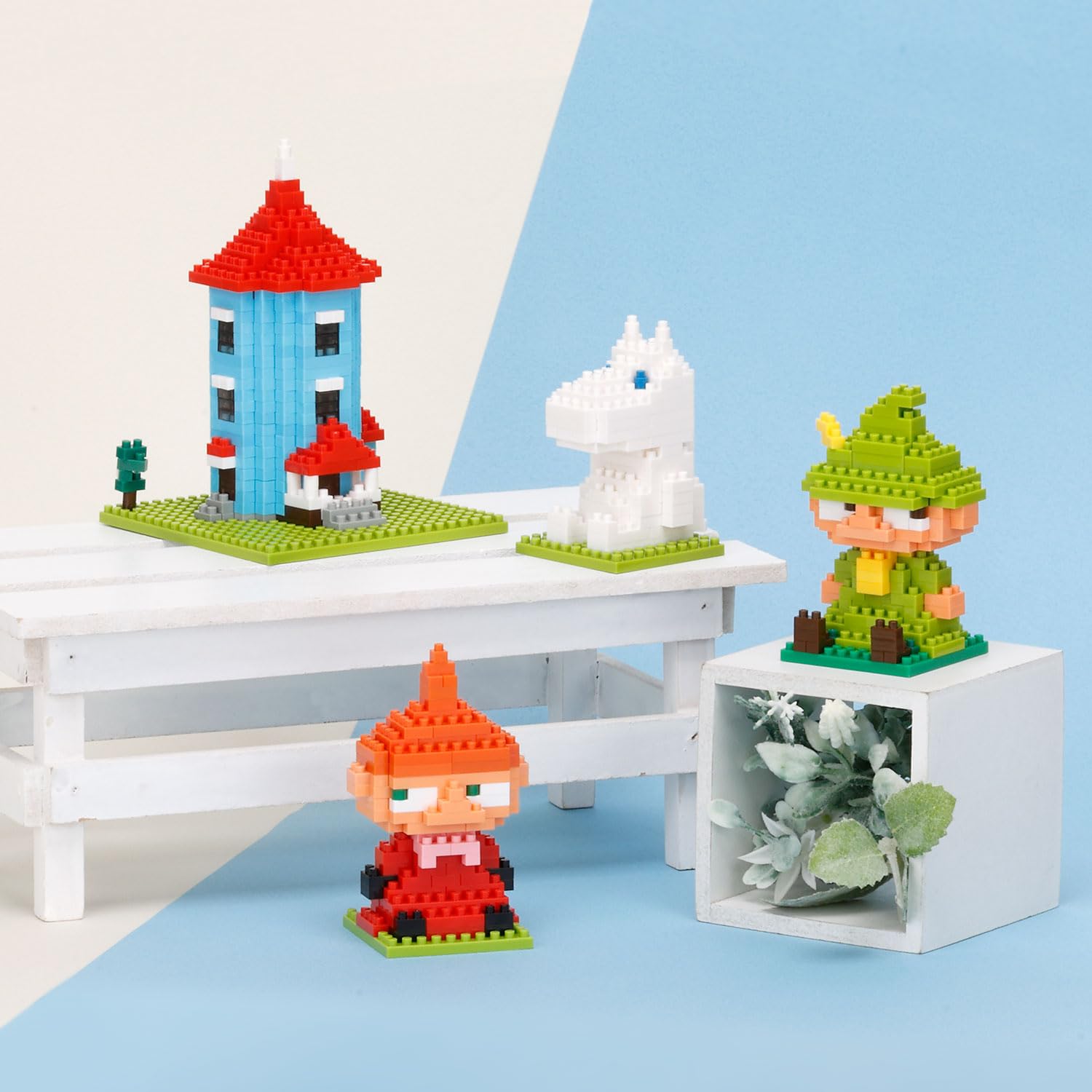 nanoblock Moominhouse Model Building Kit - 450 Micro Bricks | Difficulty 2/5 | Ages 12+