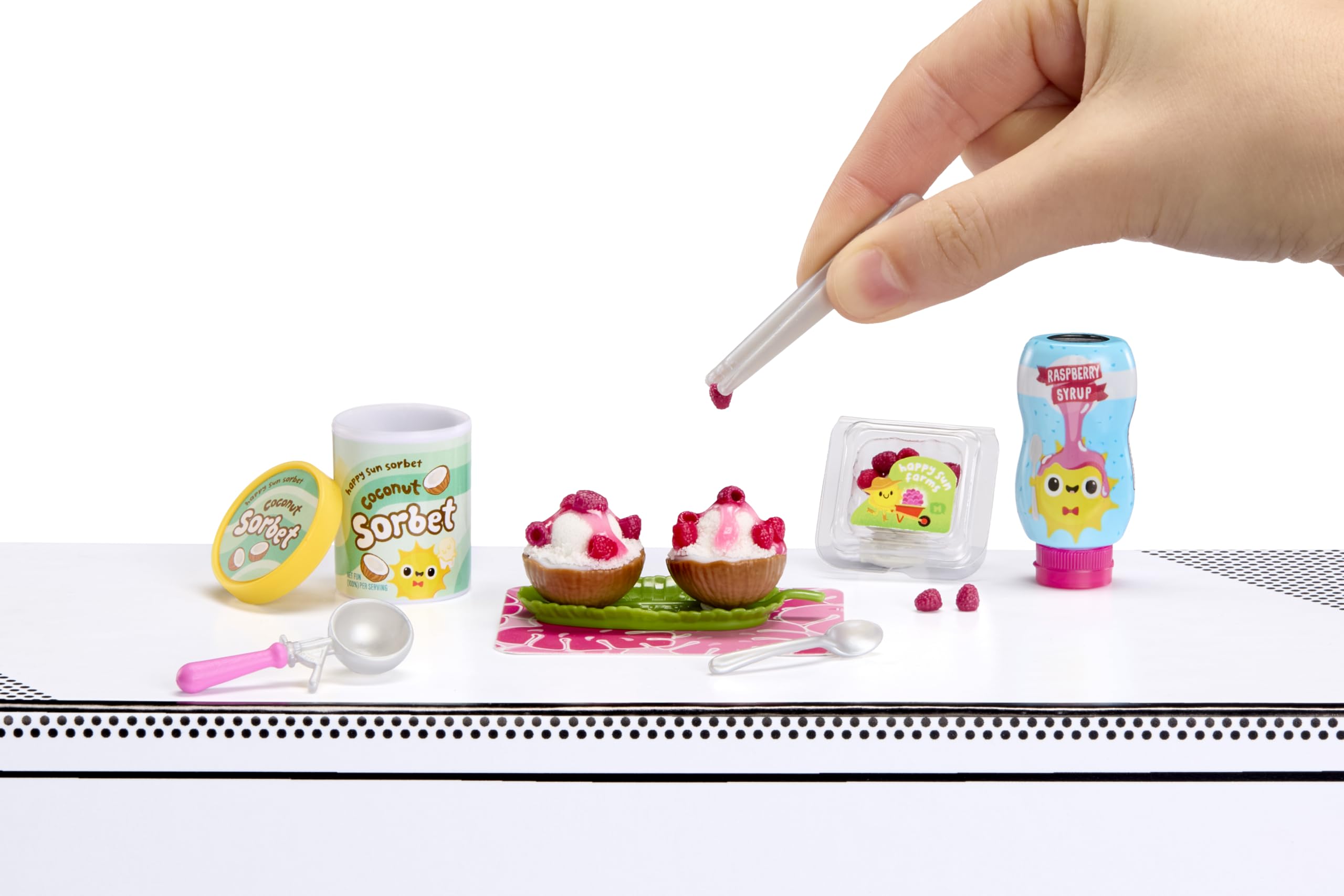 MGA's Miniverse Make It Mini Cafe Series 6 - DIY Resin Mini Collectables | Unisex Children | Ages 8+ 3