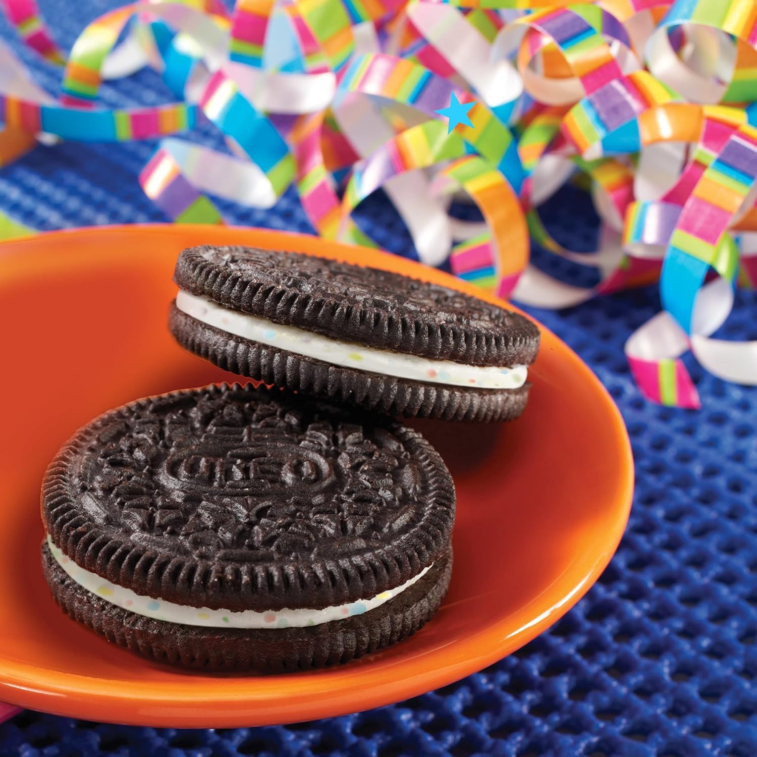 Oreo Birthday Party Sandwich Biscuits - Caramel Flavoured Crème Filling | 154g Pack