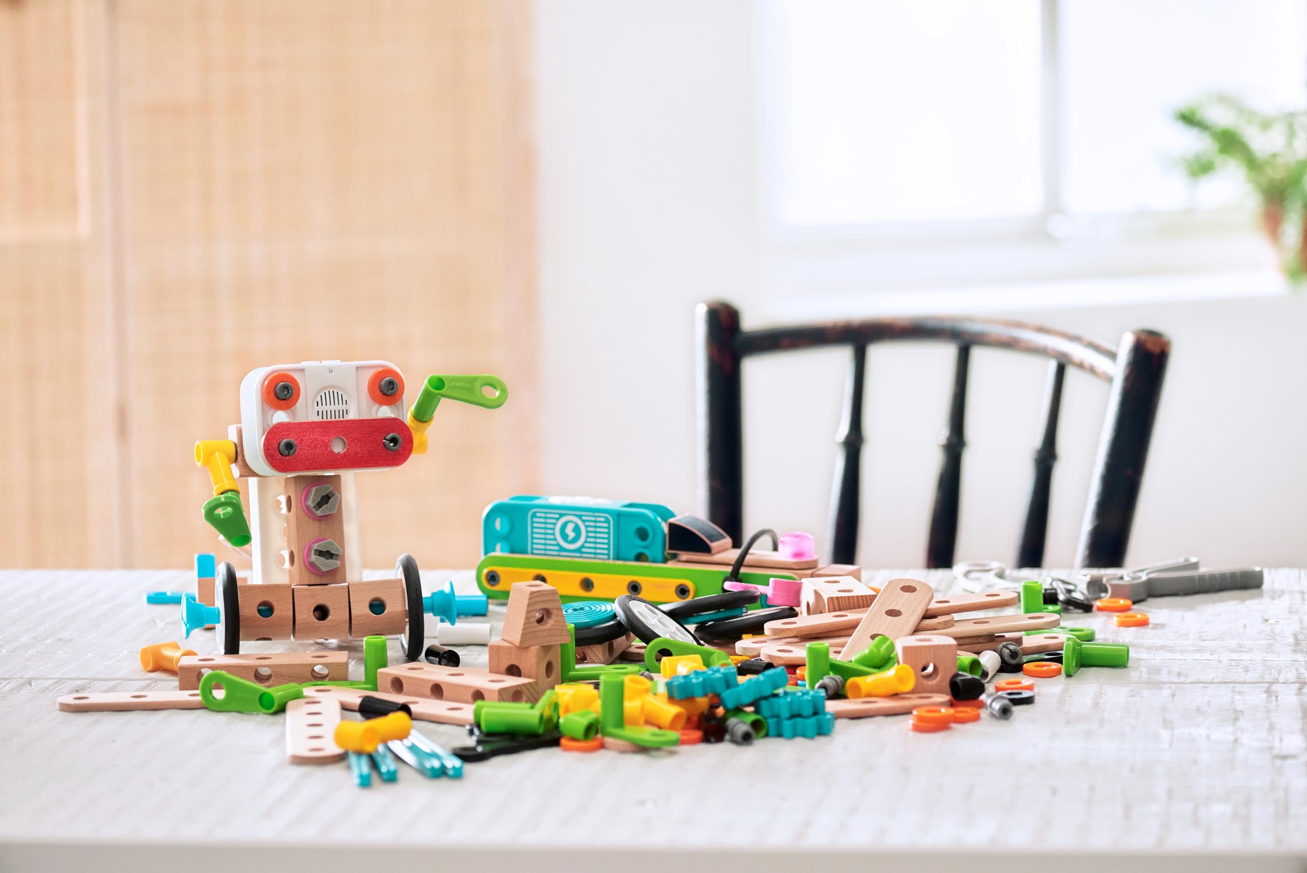 BRIO Builder Creative Construction Set - 271 Pieces, STEM Building Toy for Ages 3+ 5