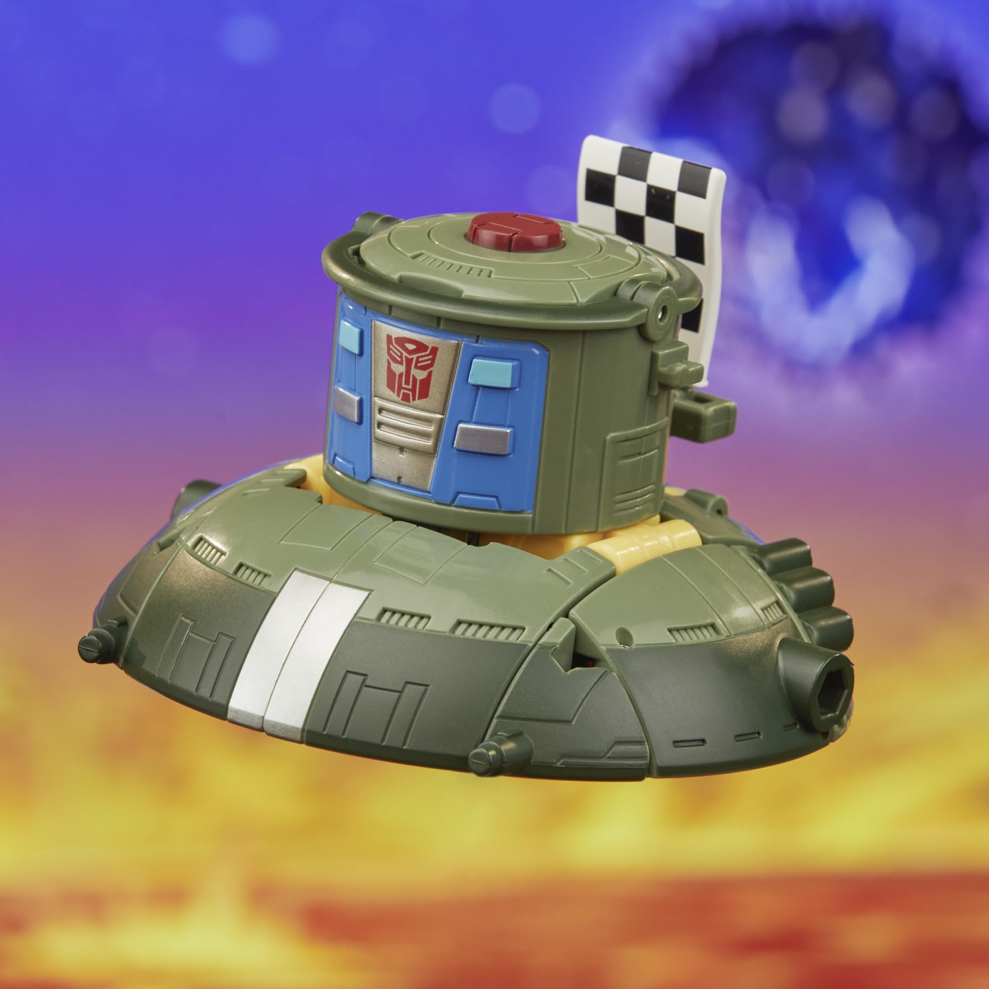 Transformers Legacy Deluxe Class Autobot Cosmos Action Figure | 5.5-inch | Converts in 19 Steps 3