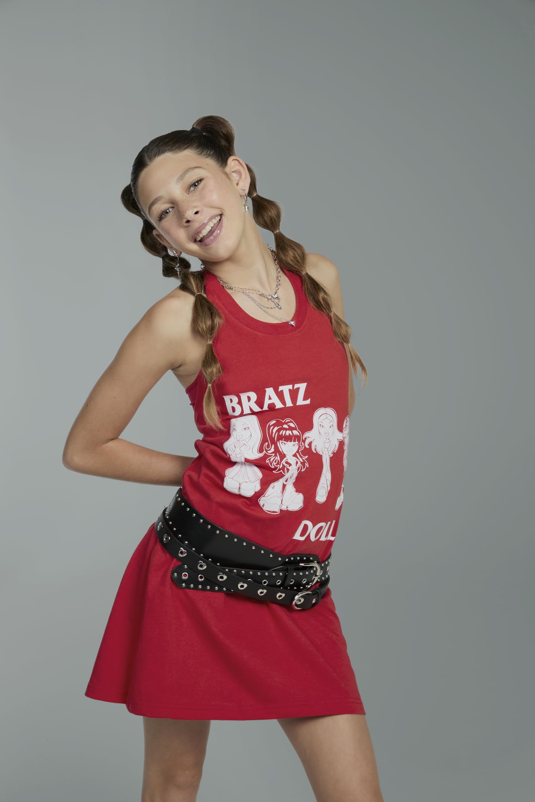 Bratz Stylin' Jade Fashion Doll with Customizable T-Shirt and Accessories 19