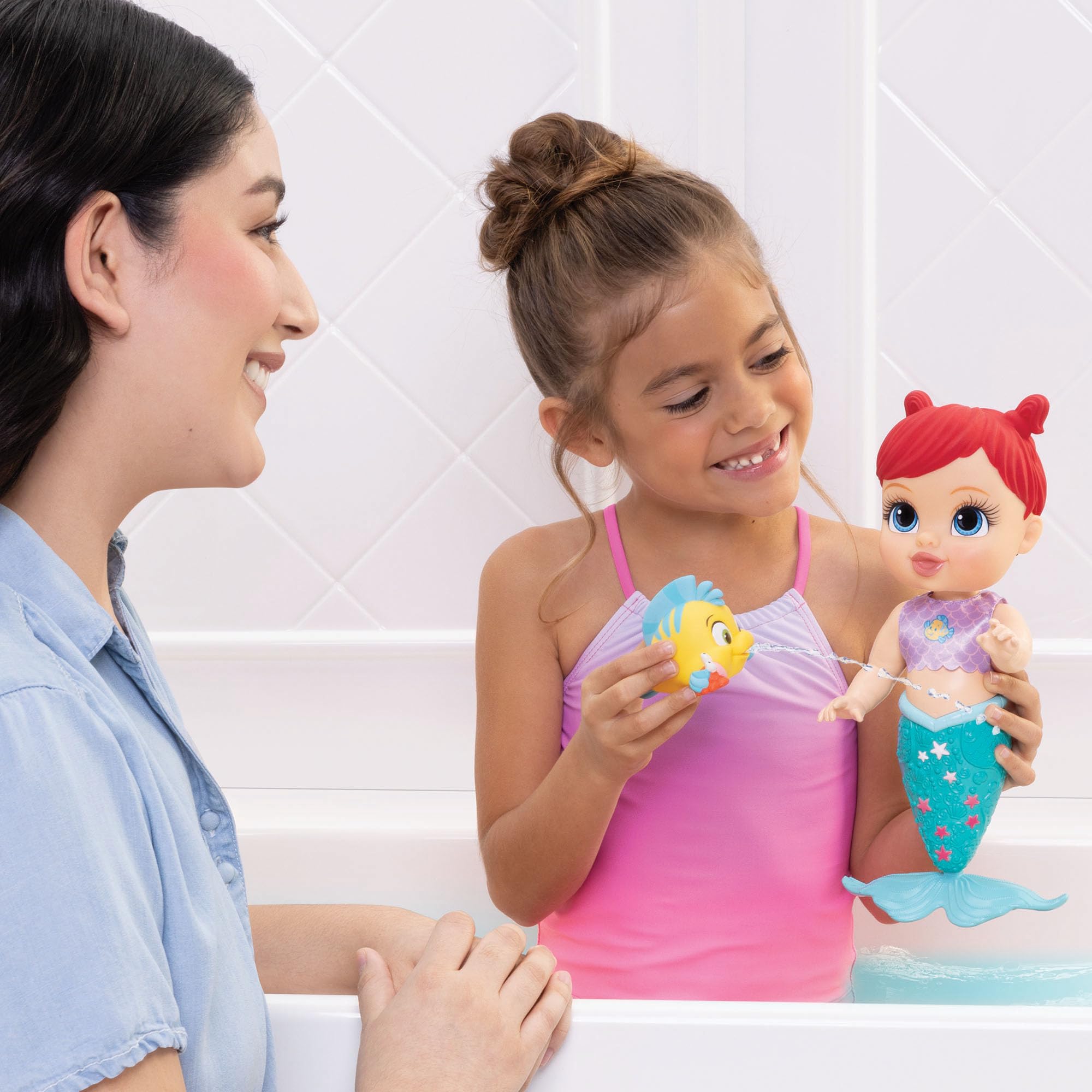 Disney Princess Bathtime Baby Ariel Playset - Color Change Mermaid Doll with Water Squirters 5