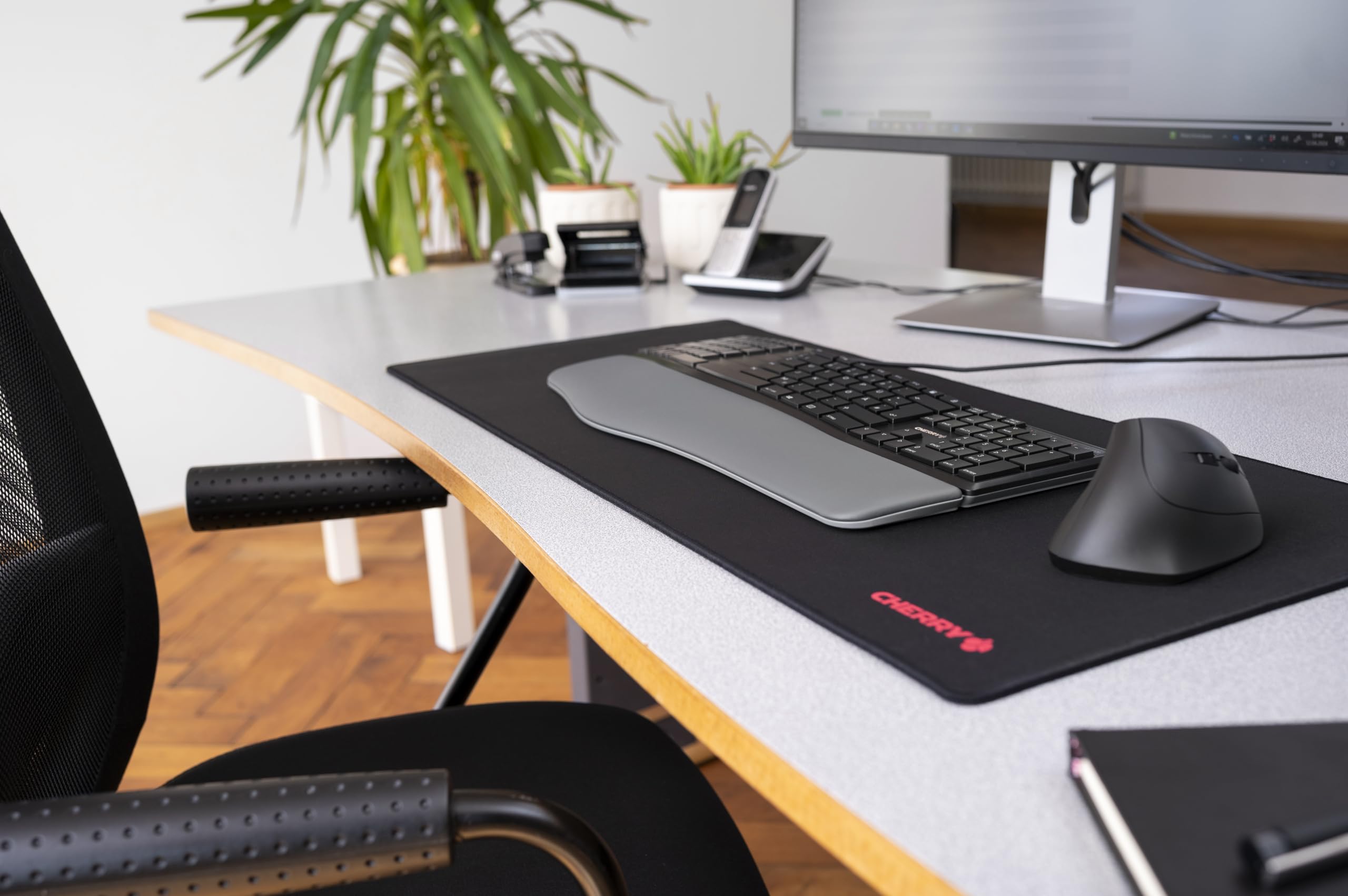 CHERRY KC 4500 ERGO Ergonomic Wired Keyboard - Padded Palm Rest | UK Layout | Black 6