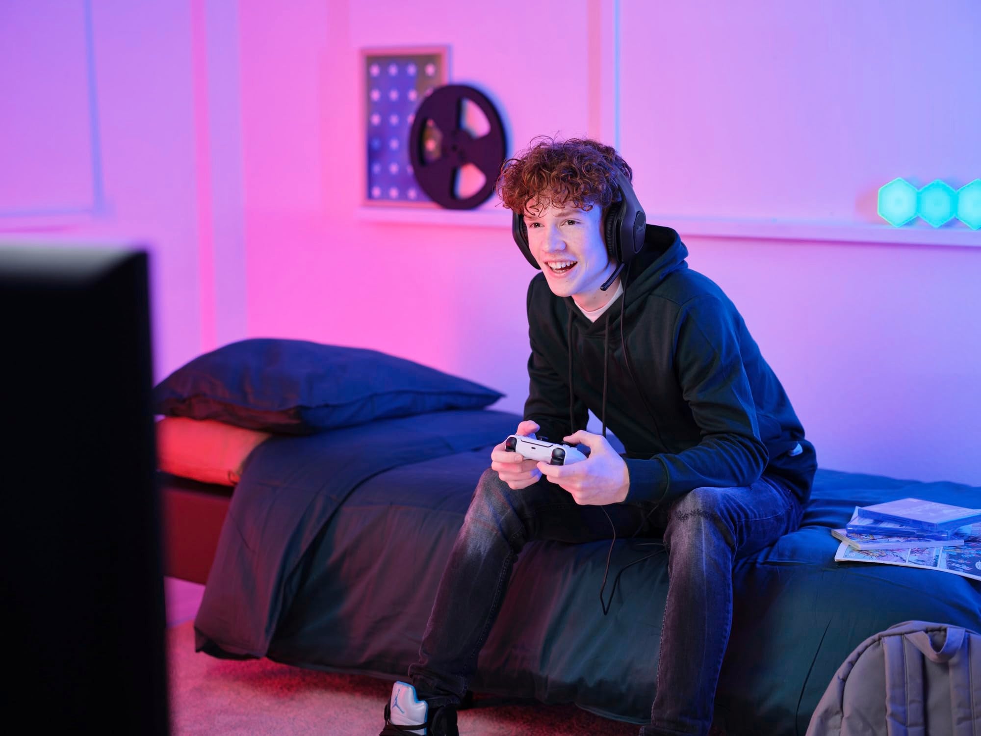 Trust GXT 415 Zirox Lightweight Gaming Headset with 50mm Drivers for PC, PS4, PS5, Xbox, Switch 25