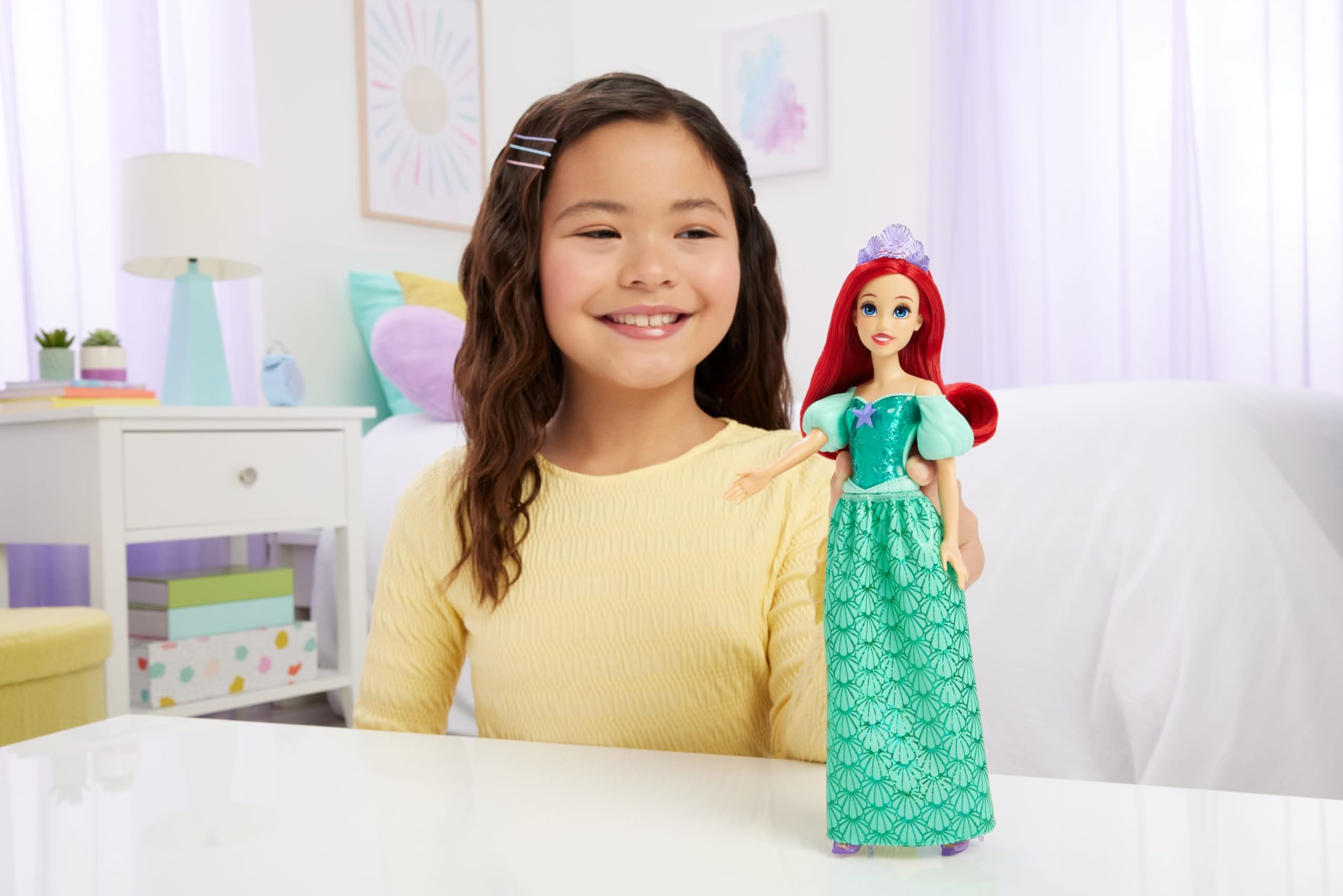 Mattel Disney Princess Ariel Posable Fashion Doll with Sparkling Clothing and Accessories HLW10 2