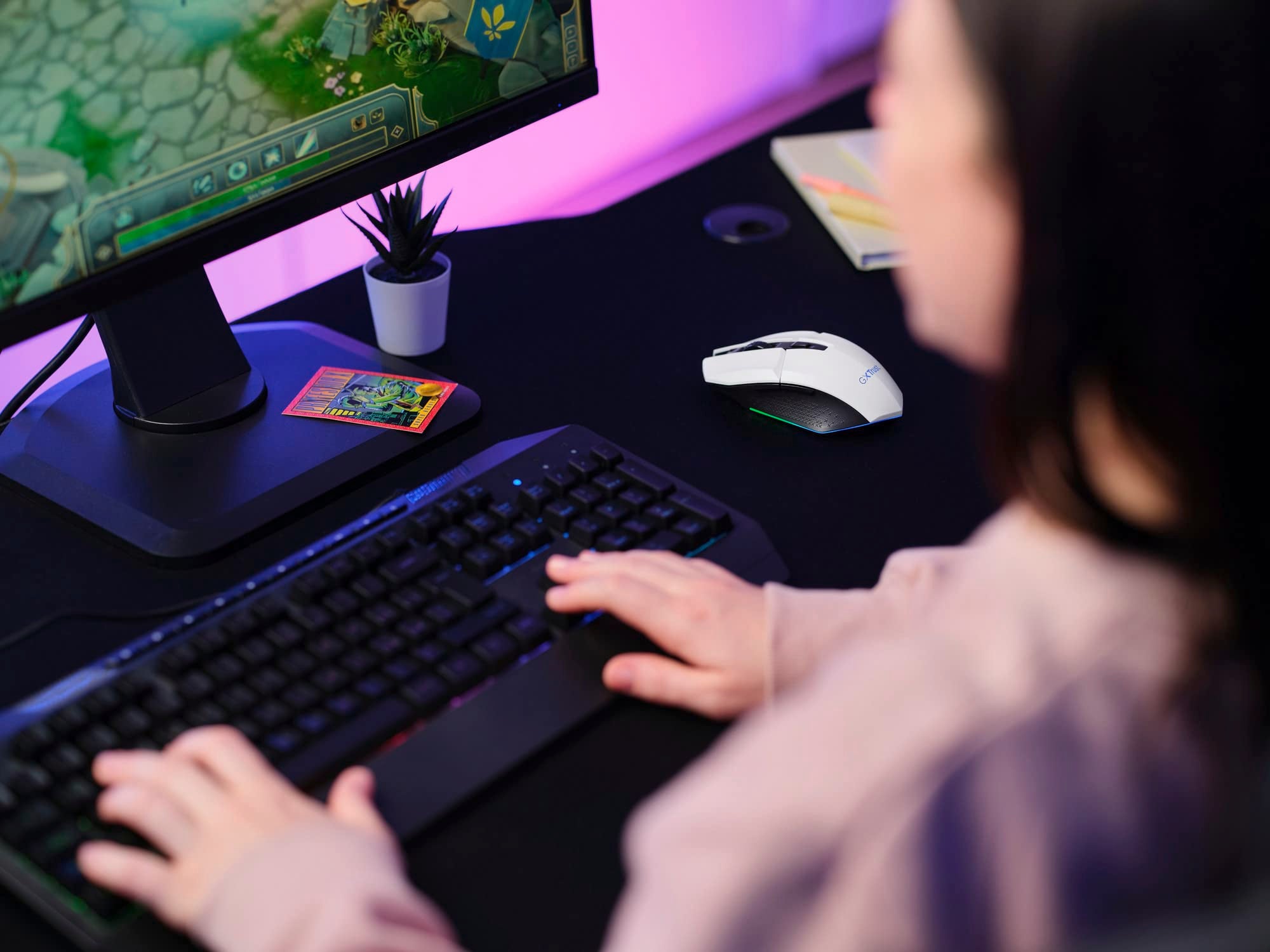 Trust GXT 110W Felox Rechargeable Wireless Gaming Mouse – 80h Battery, 800-4800 DPI, RGB Lighting, 6 Buttons, White 20