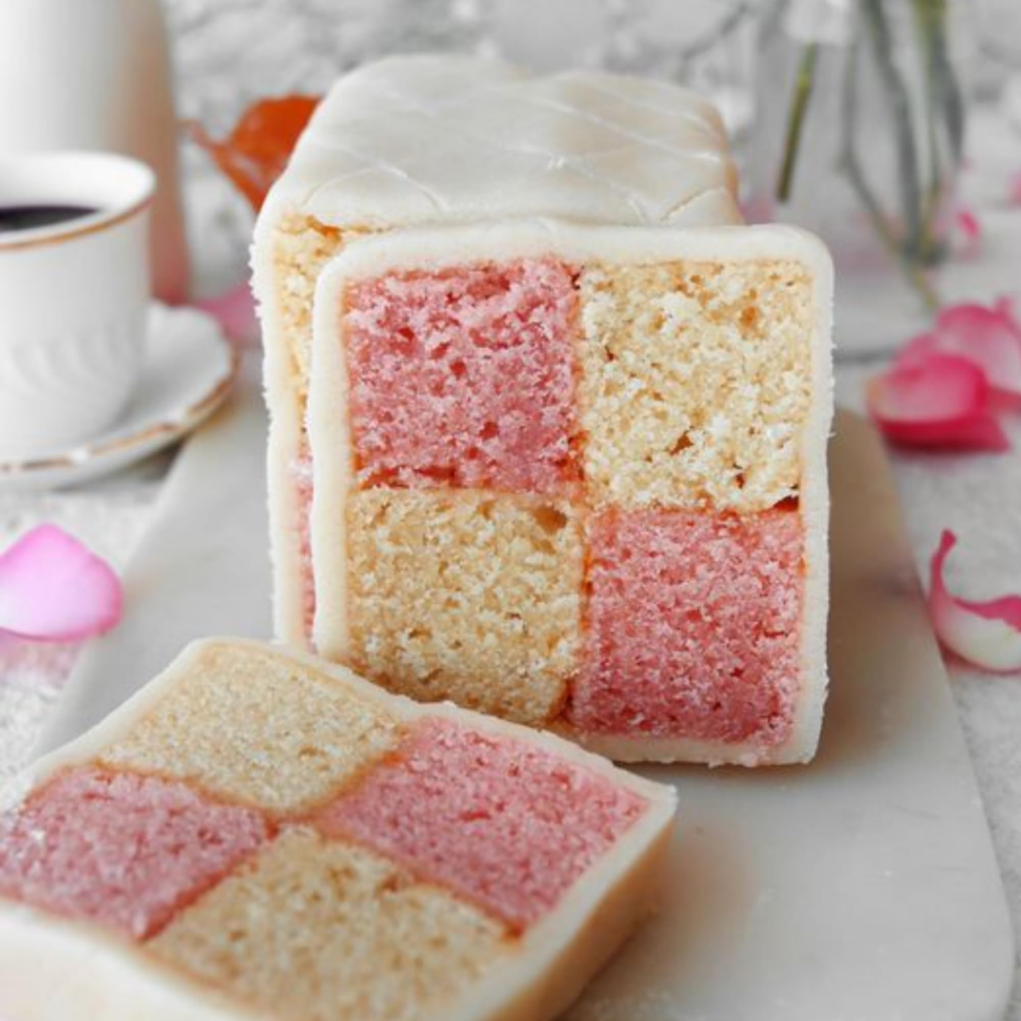 Renshaw Ready Rolled White Marzipan Disc 500g for 8" Cake Covering