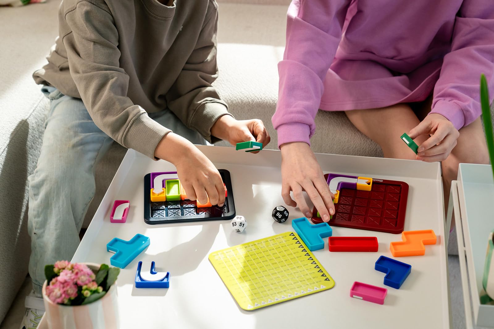 SmartGames Genius Connection - 2 Player Battle Puzzle Game, Ages 8+ 2