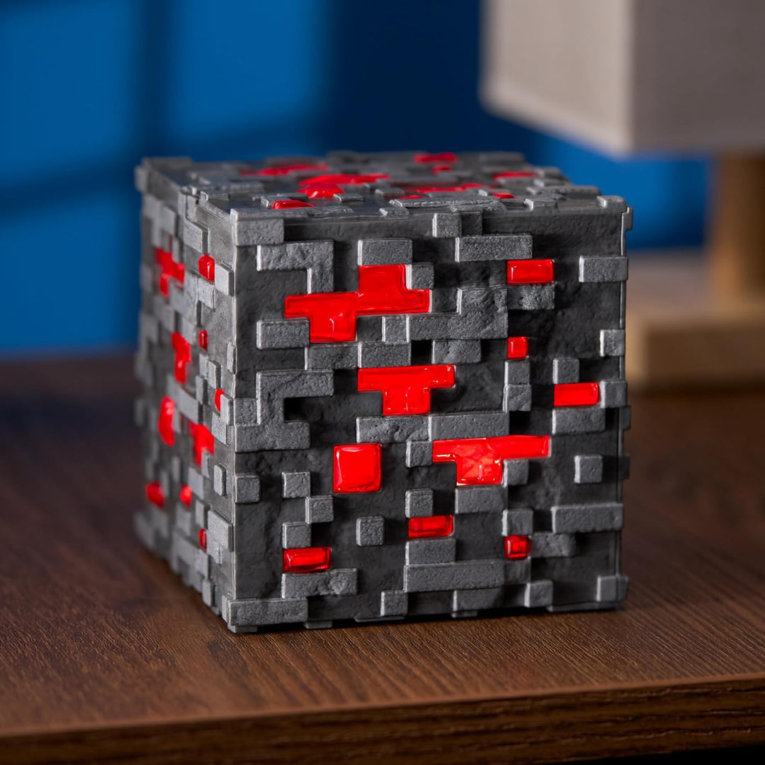 The Noble Collection Minecraft - Redstone Ore Illuminating Cube (NN3725)