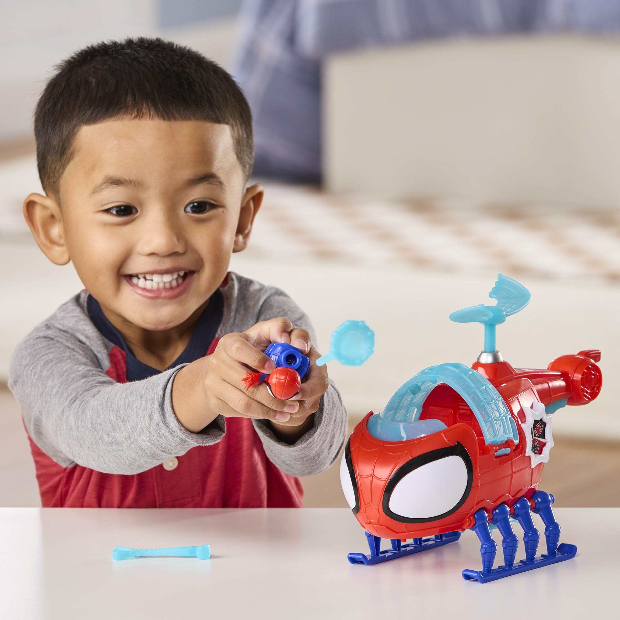 SPIDEY AND HIS AMAZING FRIENDS Team Spidey Copter with 7.6-cm Spidey Figure | Plastic | Ages 3+ 3