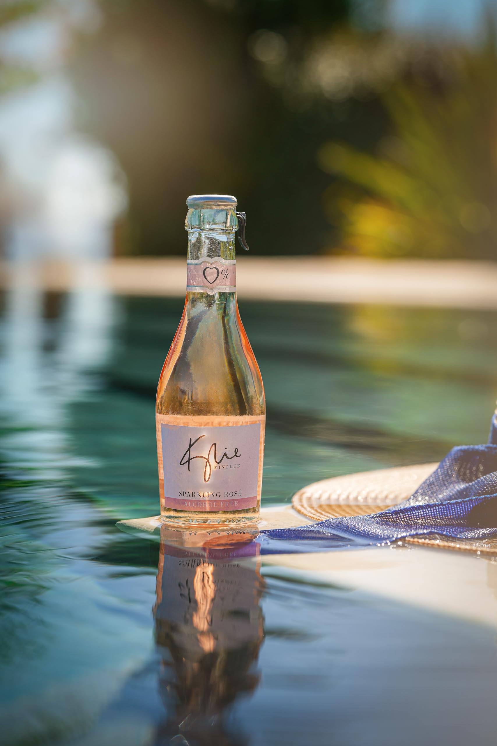 Blue Tree Kylie Minogue 0% Sparkling Rosé Non-Alcoholic Drink | 20cl Bottle 2