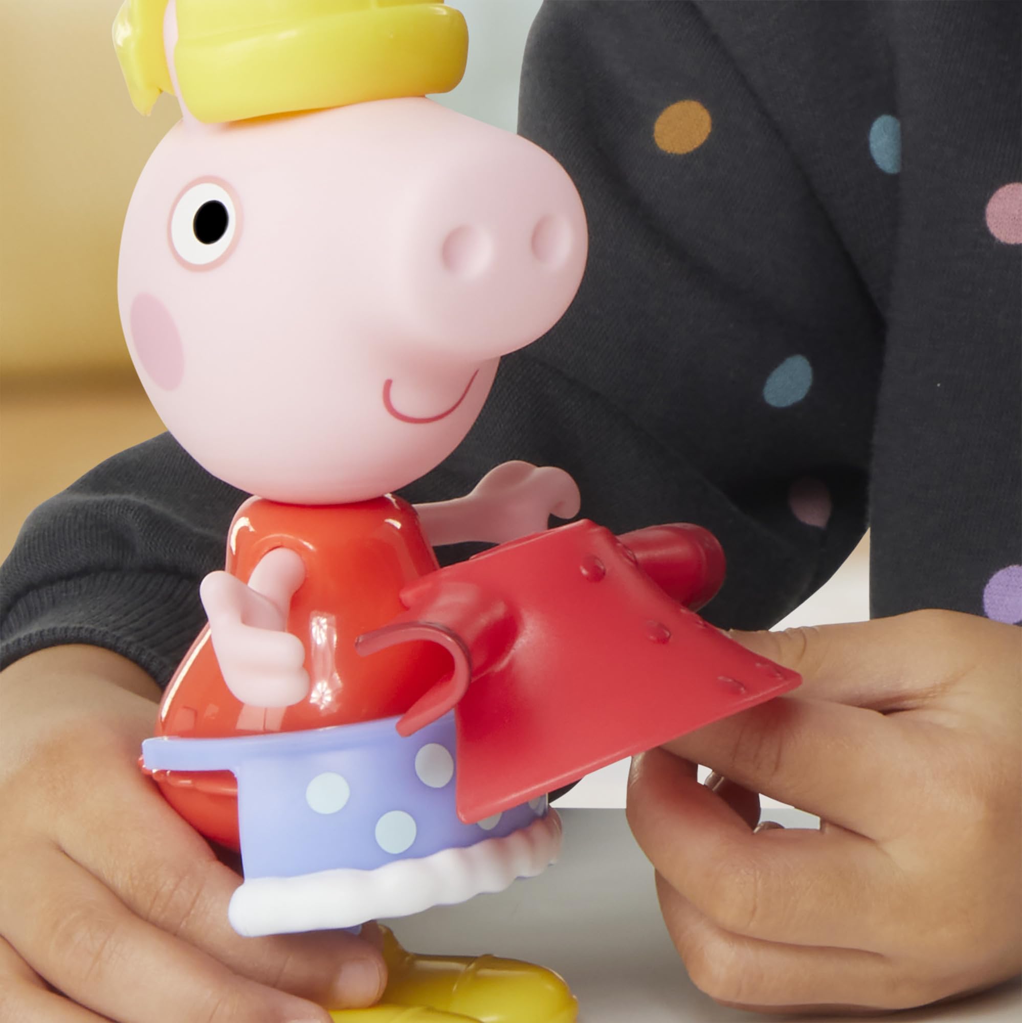 Peppa Pig Dress-Up Figure - 15 cm Doll with 6 Rain & Snow Accessories | Ages 3+ 5