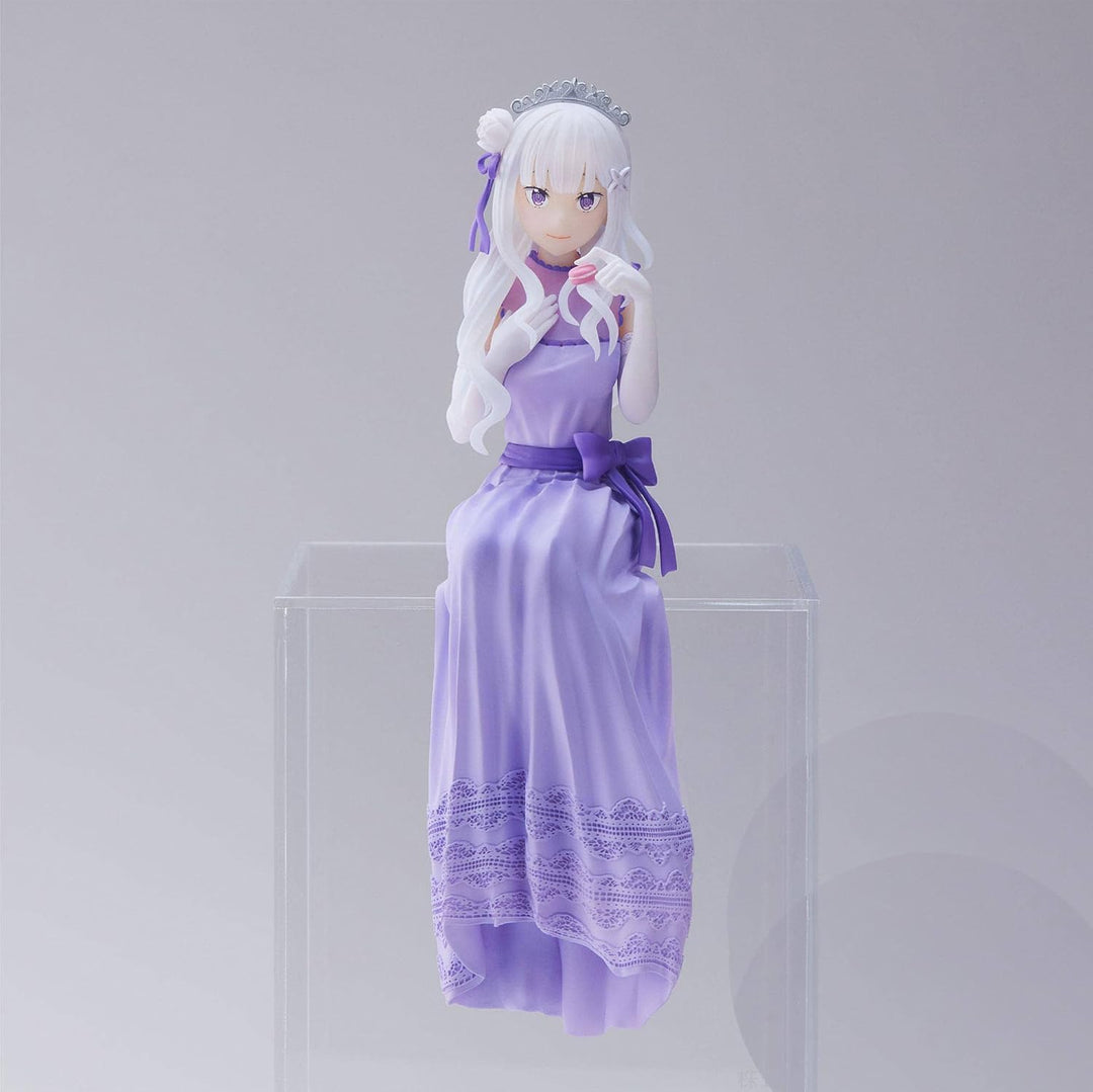 Sega Goods Re:ZERO -Starting Life in Another World- Emilia Dressed-Up Party PM Perching Figure (SG50423)