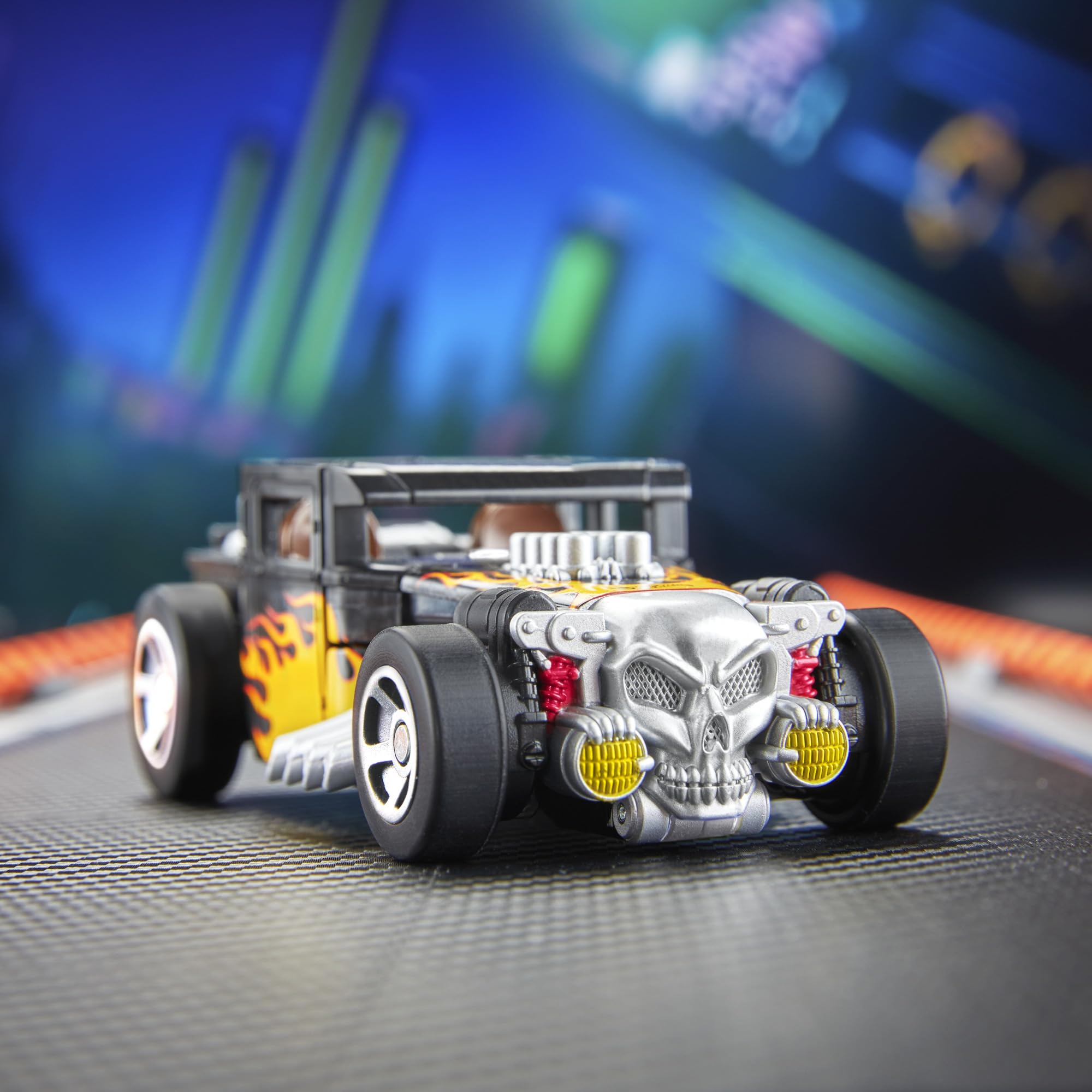 Transformers Bone Shaker - Hot Wheels x Collaborative Converting Action Figure | 12.5 cm 8