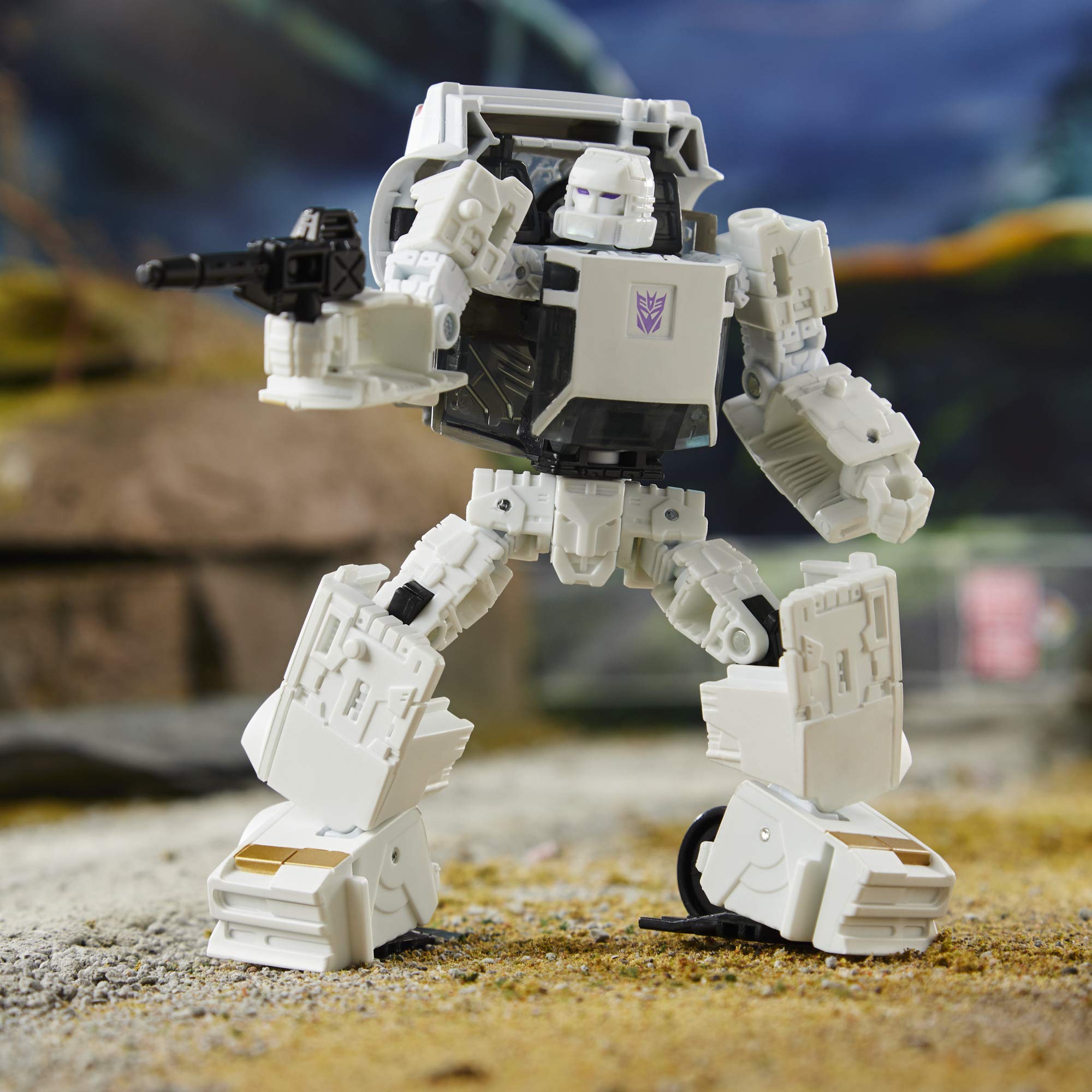Transformers Generations War for Cybertron: Earthrise Deluxe WFC-E37 Runamuck Action Figure | 5.5 inches | Ages 8+ 4