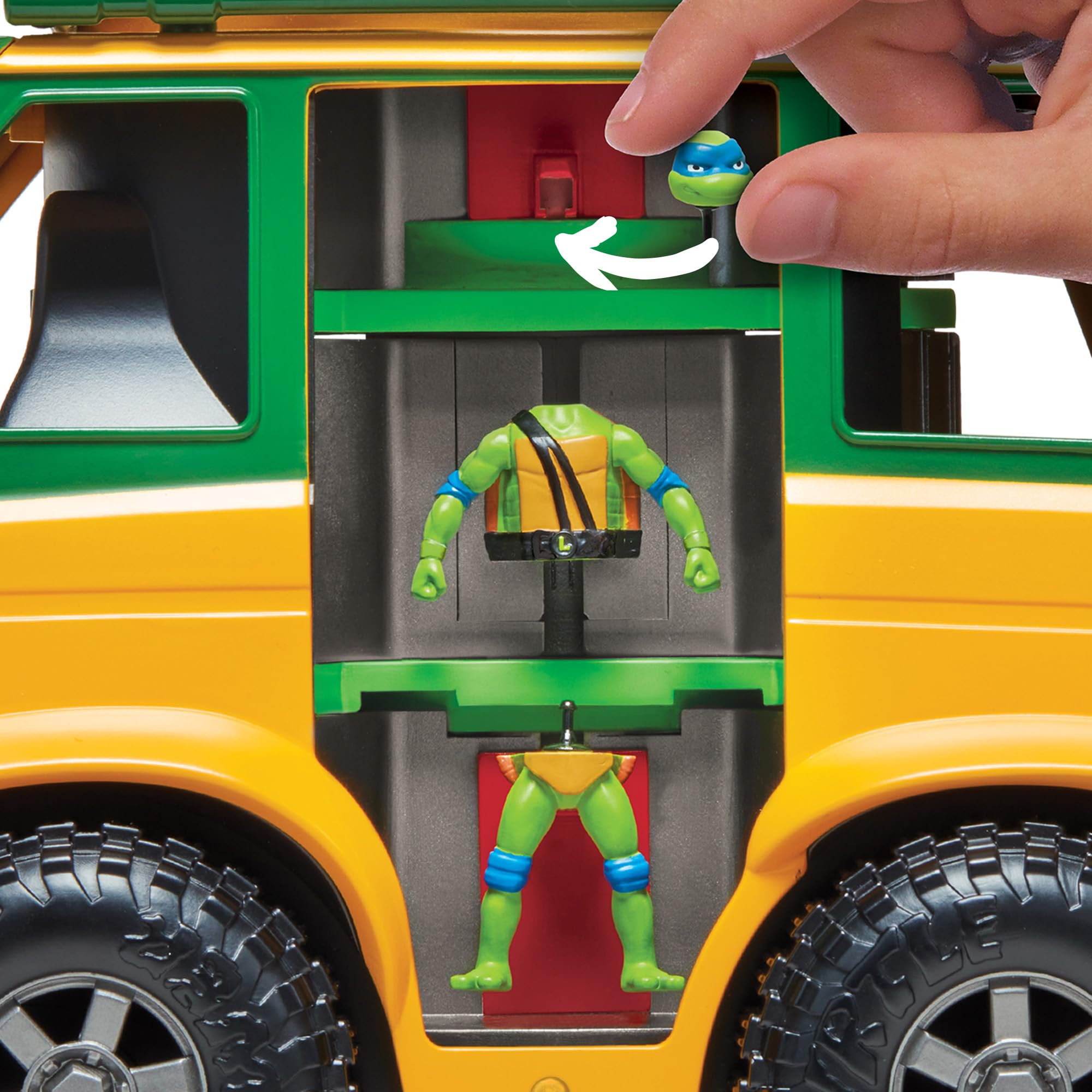 TMNT Tales of the Teenage Mutant Ninja Turtles Mutation Station Maker Playset | Includes 6 Figures | Ages 4+ 3