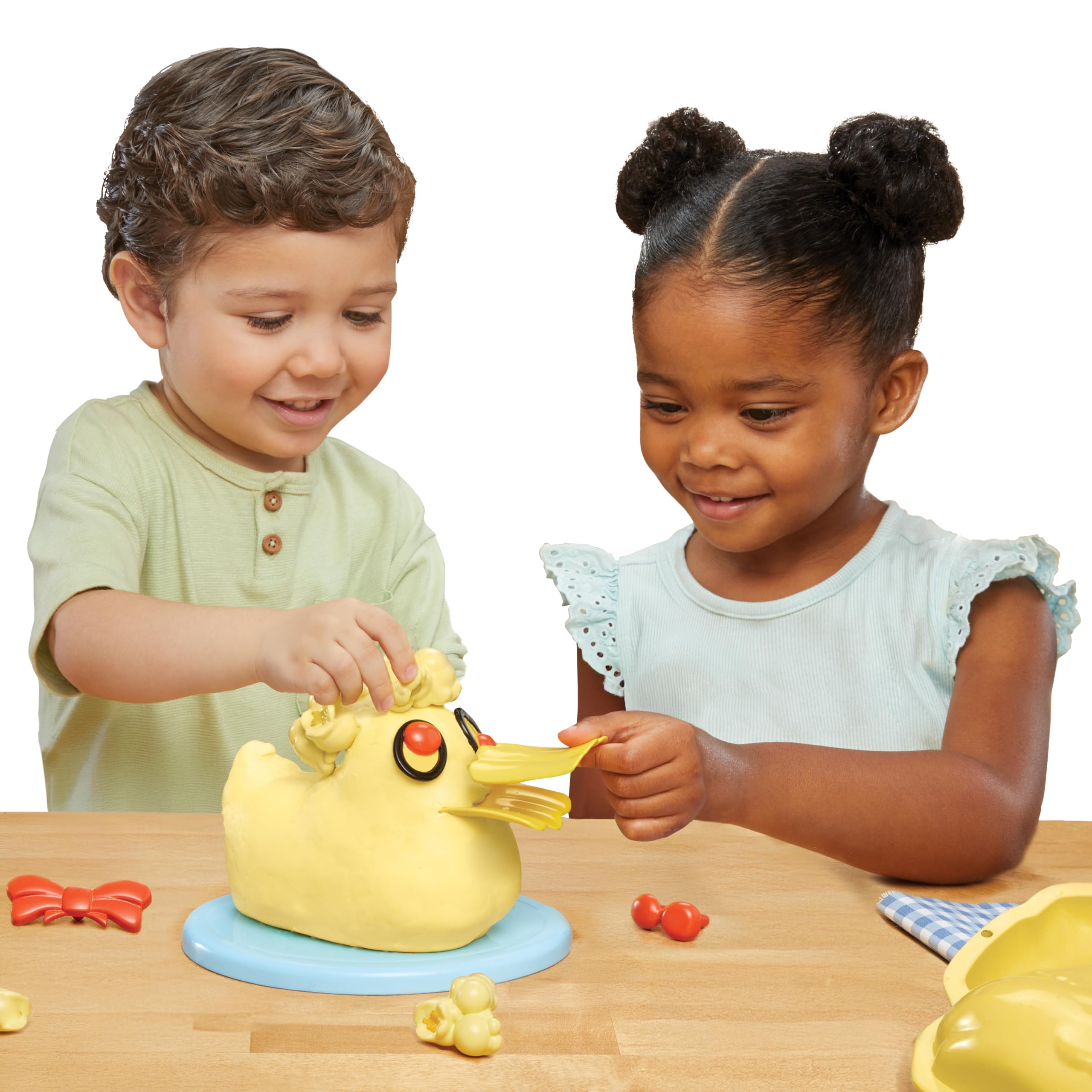 little tikes Creative Chefs Bluey Duck Cake Kit for Ages 3+
