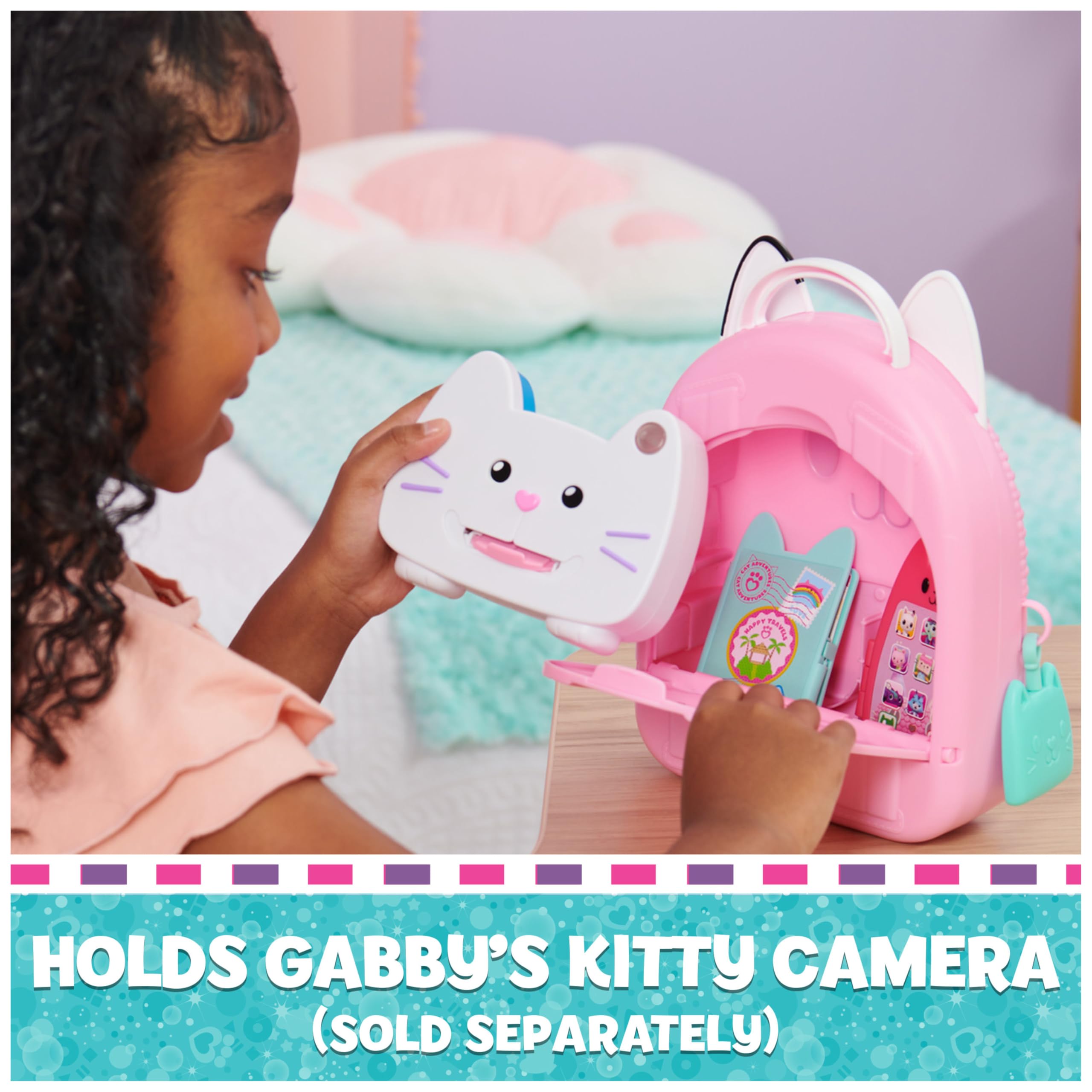 Gabby's Dollhouse Gabby Girl On-The-Go Travel Set Pretend-Play Toy Set with Phone, Passport & Compass 4