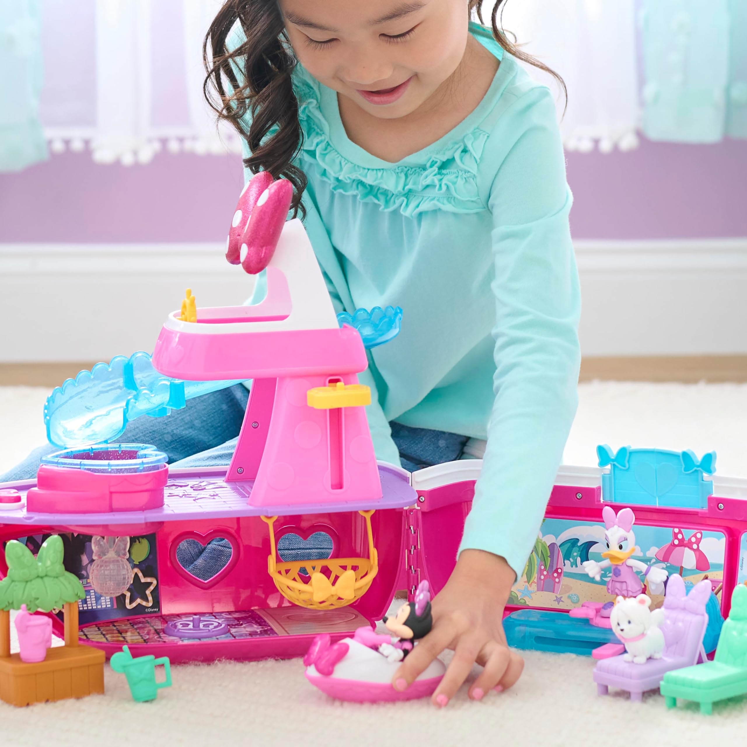 Just Play Disney Junior Minnie Mouse Bowdazzling Yacht Playset | 14 Pieces | Ages 3-8 7