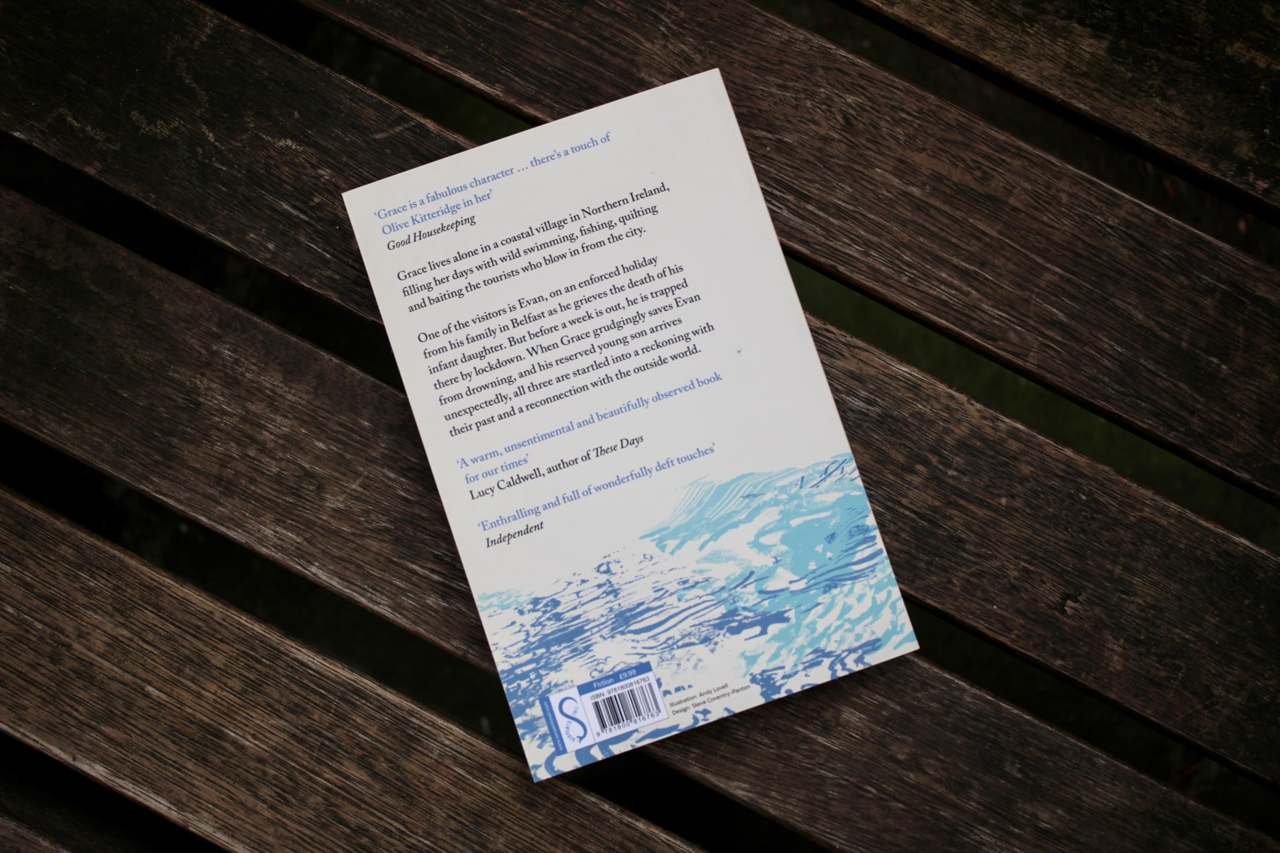Maguire, Roisin - Night Swimmers | Women's Literary Fiction Paperback 4