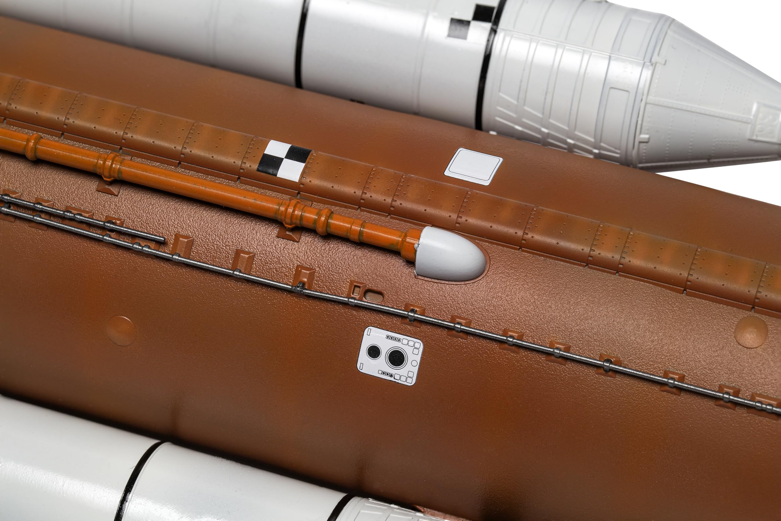 Airfix SLS Artemis Gift Set A50202 - Plastic Model Kit for Adults & Kids 11