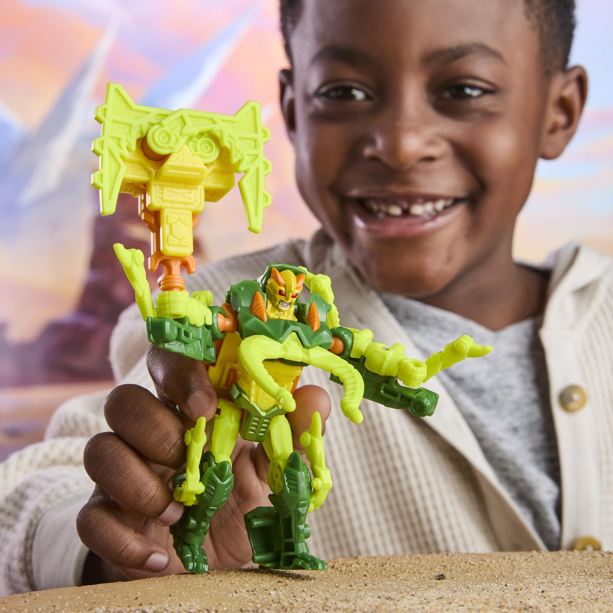 Transformers - CYBERWORLD Armored Cyber Changers Chop Shop Action Figure | 4-Inch Robot | Ages 6+ 3