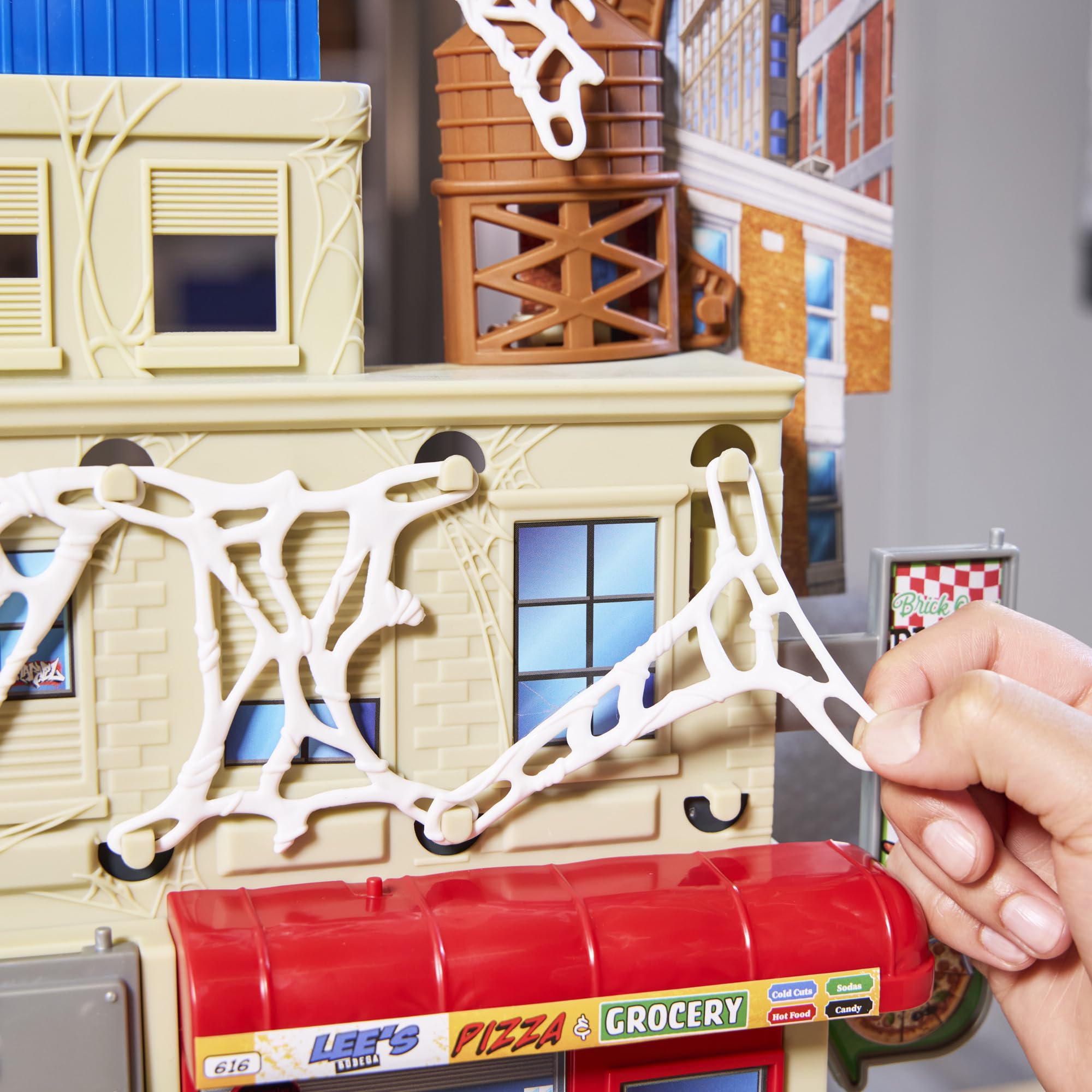 SPIDER-MAN VenomVersus Web Slinging City Playset - Over 18 Inches Tall | 30+ Features | Ages 4+ 7