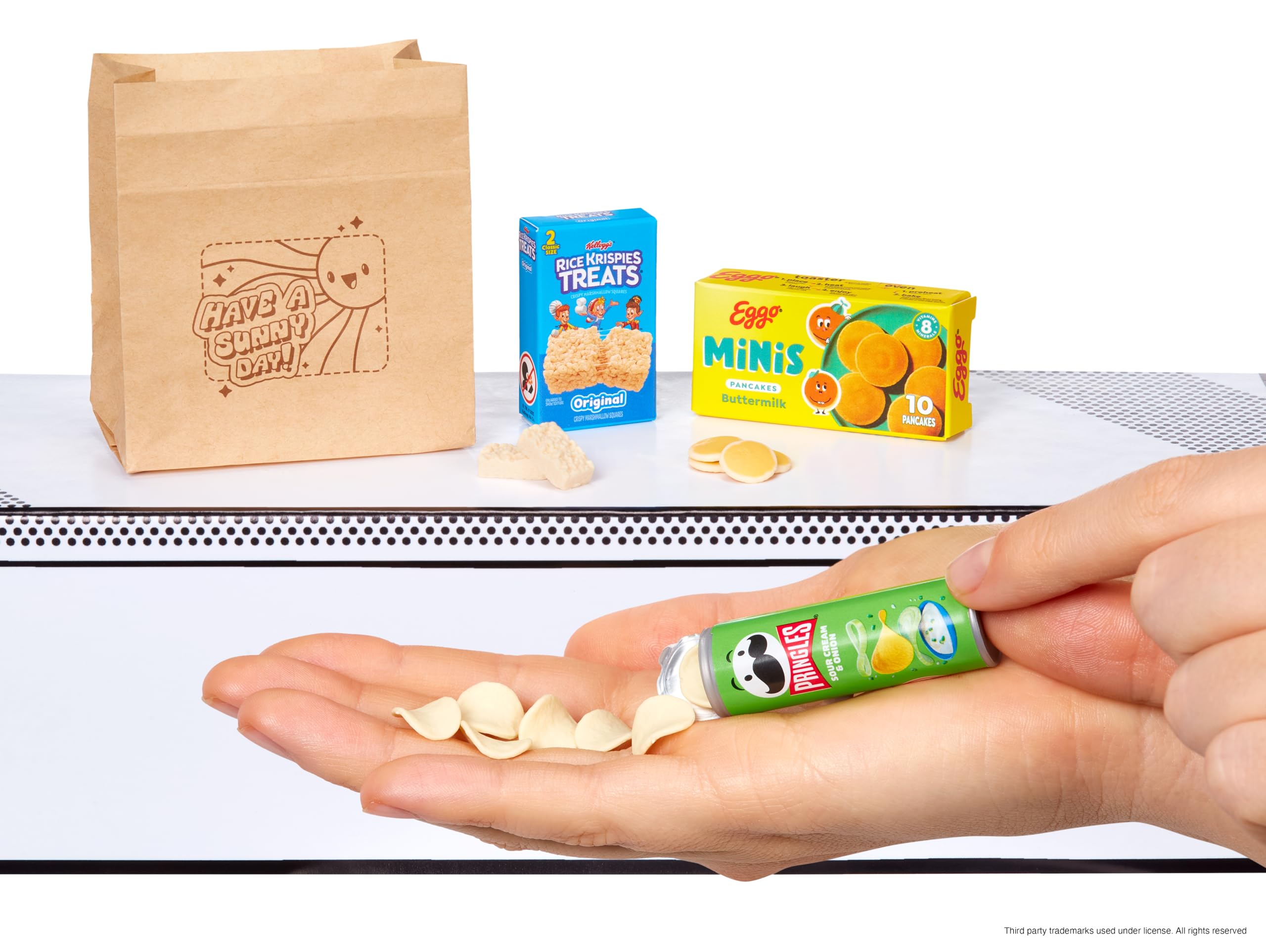 MGA's Miniverse Real Brands Mini Collectables Replica Food Set | 50+ Minis | Plastic 4