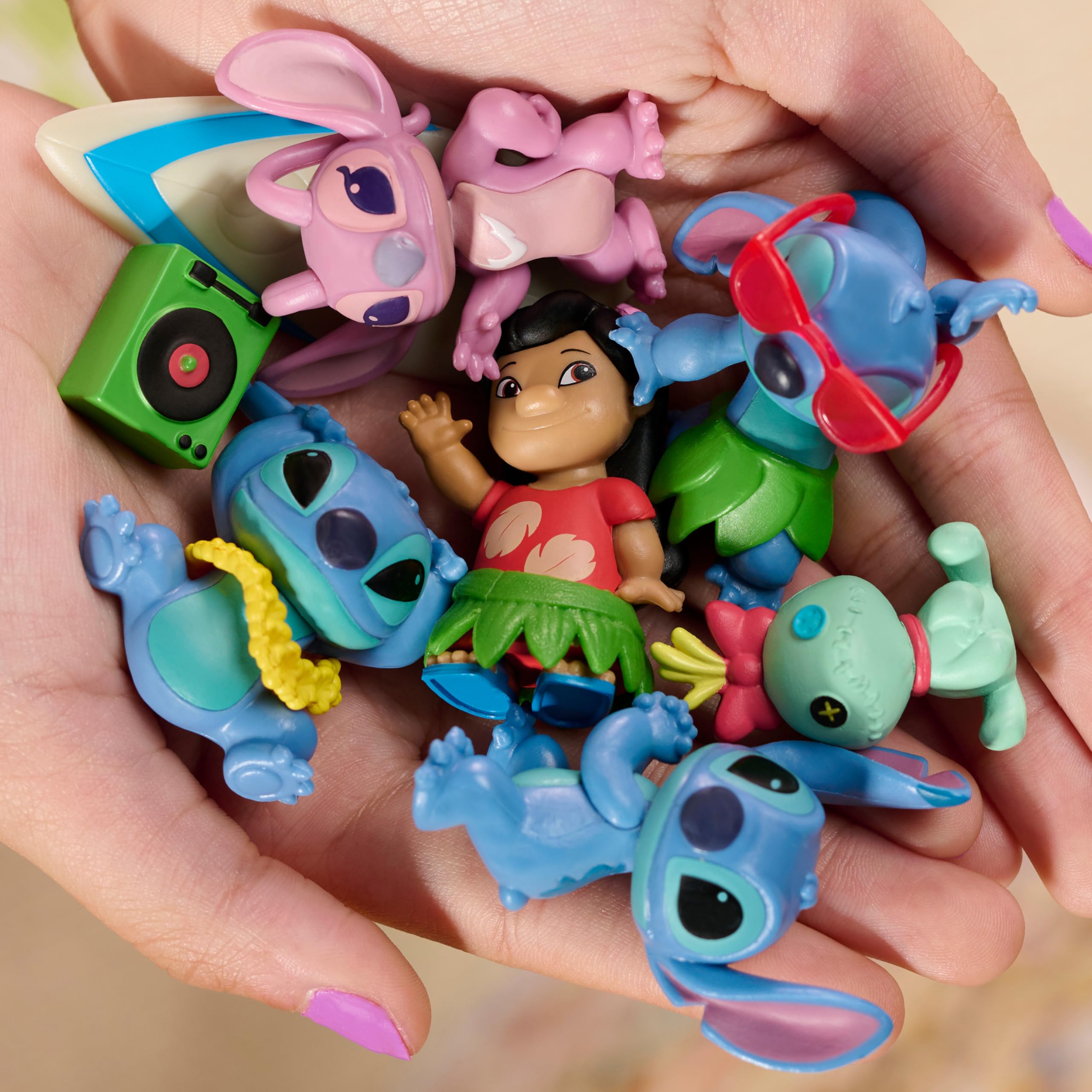 Just Play Disney Stitch Collectible Figure Set with Accessories, 11-Pieces, 5 cm Figurines, Ages 3+ 7