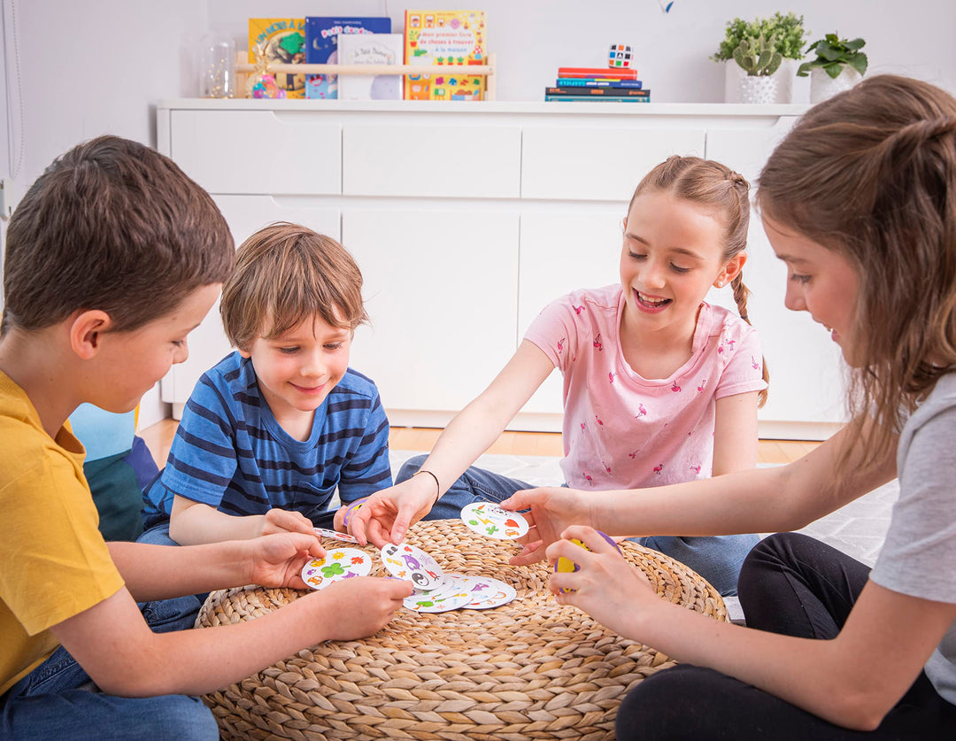 Asmodee Dobble Card Game for 2-8 Players, Ages 6+, 15-Minute Playtime (Pack of 2)