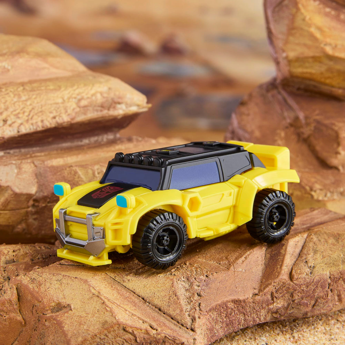 Transformers Cyberworld Cyber Changers Bumblebee Action Figure - 10 cm - Age 6+