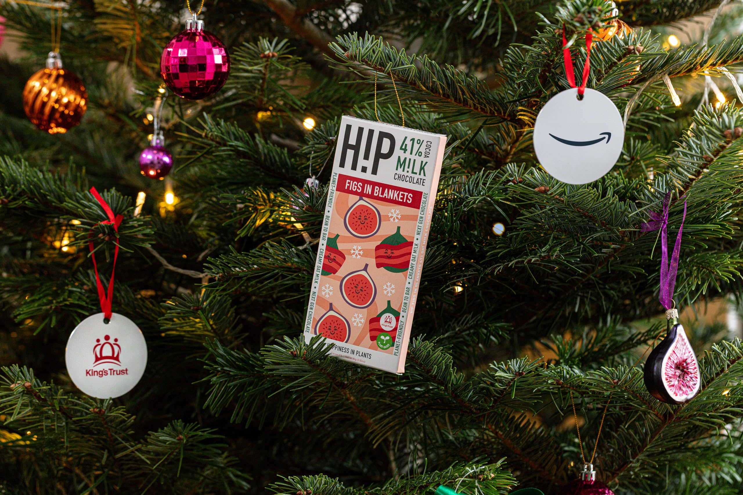 H!P Chocolate Figs in Blankets Limited Edition Oat Milk Chocolate Bar 41% 4