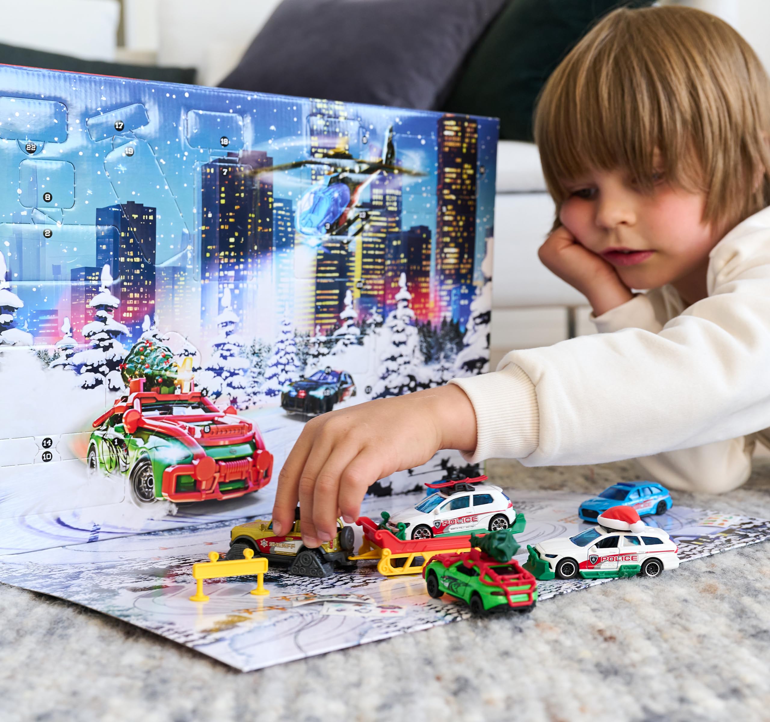 Majorette Vehicles Advent Calendar - 24-Day Holiday Playset with 8 Die-Cast Cars 4