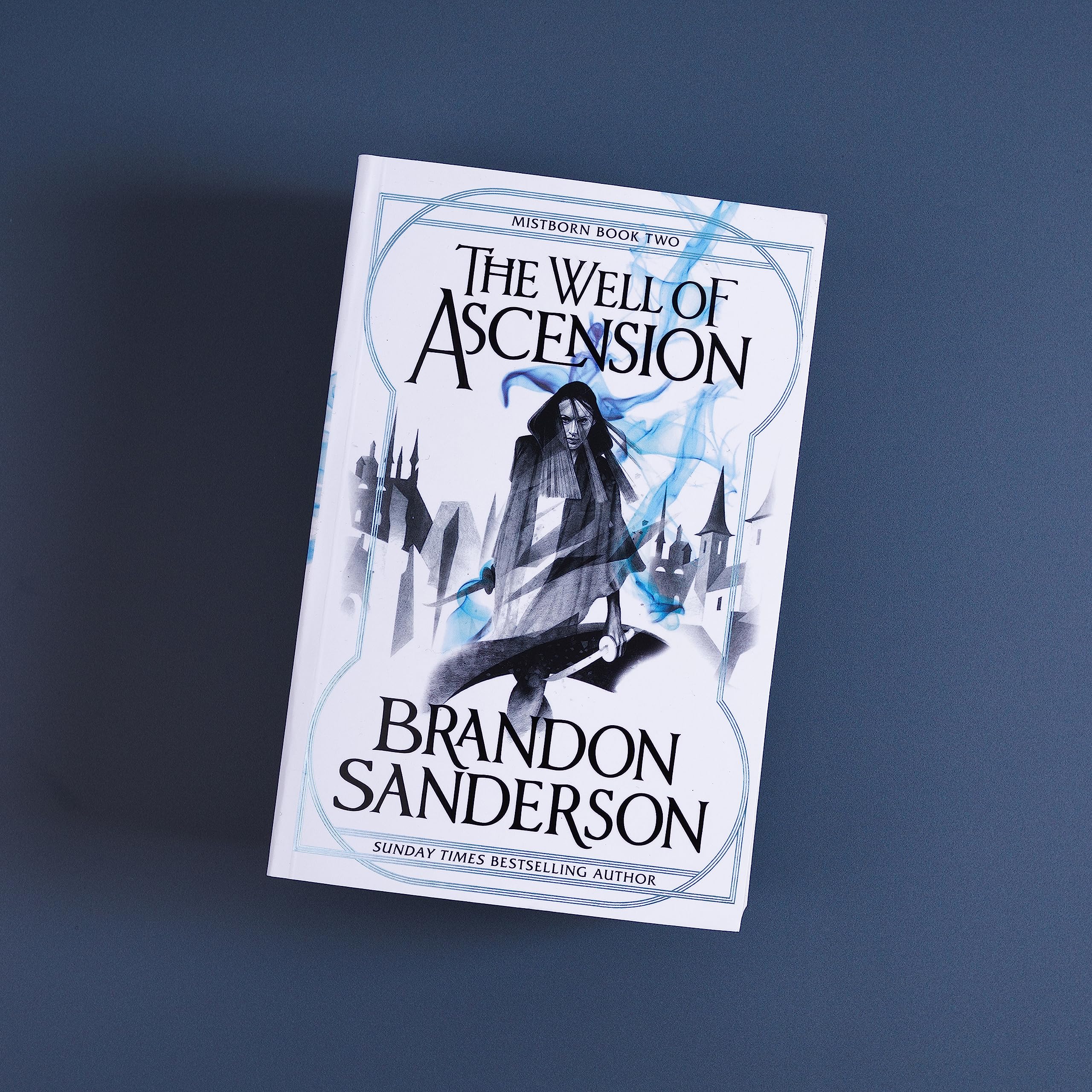 Brandon Sanderson - The Well of Ascension: Mistborn Book Two [Paperback] 2