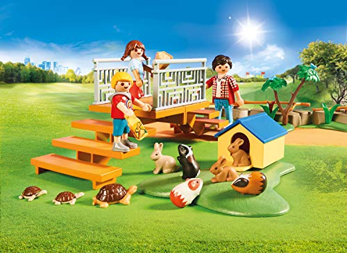 Playmobil 70342 Family Fun Petting Zoo