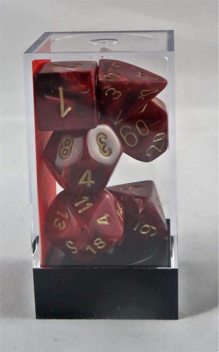 Chessex 27434 Dice, burgundy/gold, pack of 1