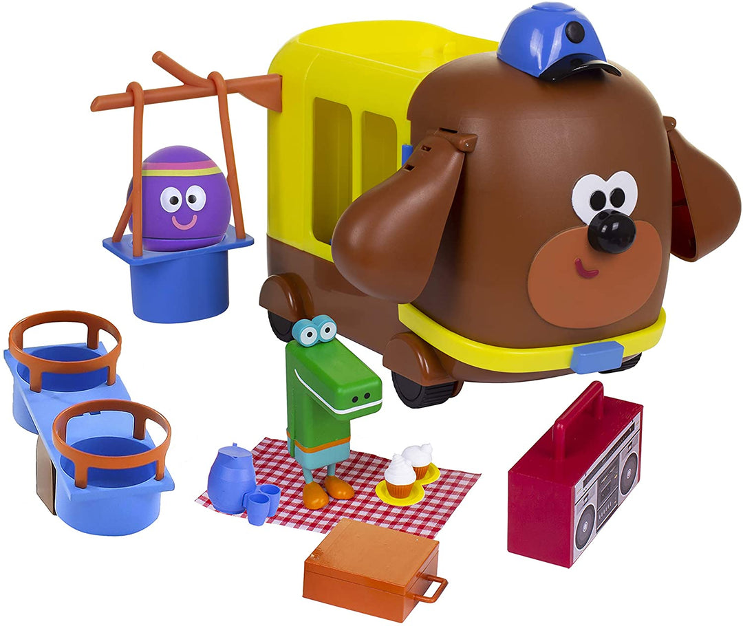 Hey Duggee Adventure Bus and Playset Funny Role Play Action Two Play Figures